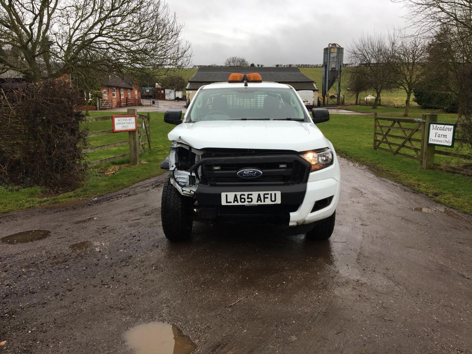 2016/65 REG FORD RANGER XL 4X4 DCB TDCI WHITE DIESEL PICK-UP, SHOWING 0 FORMER KEEPERS *NO VAT* - Image 2 of 12