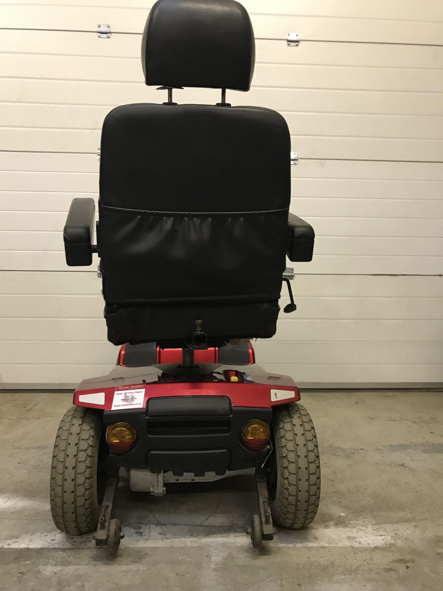 PRIDE CELEBRITY XL8 MOBILITY SCOOTER SPECIFICATION - Image 2 of 5