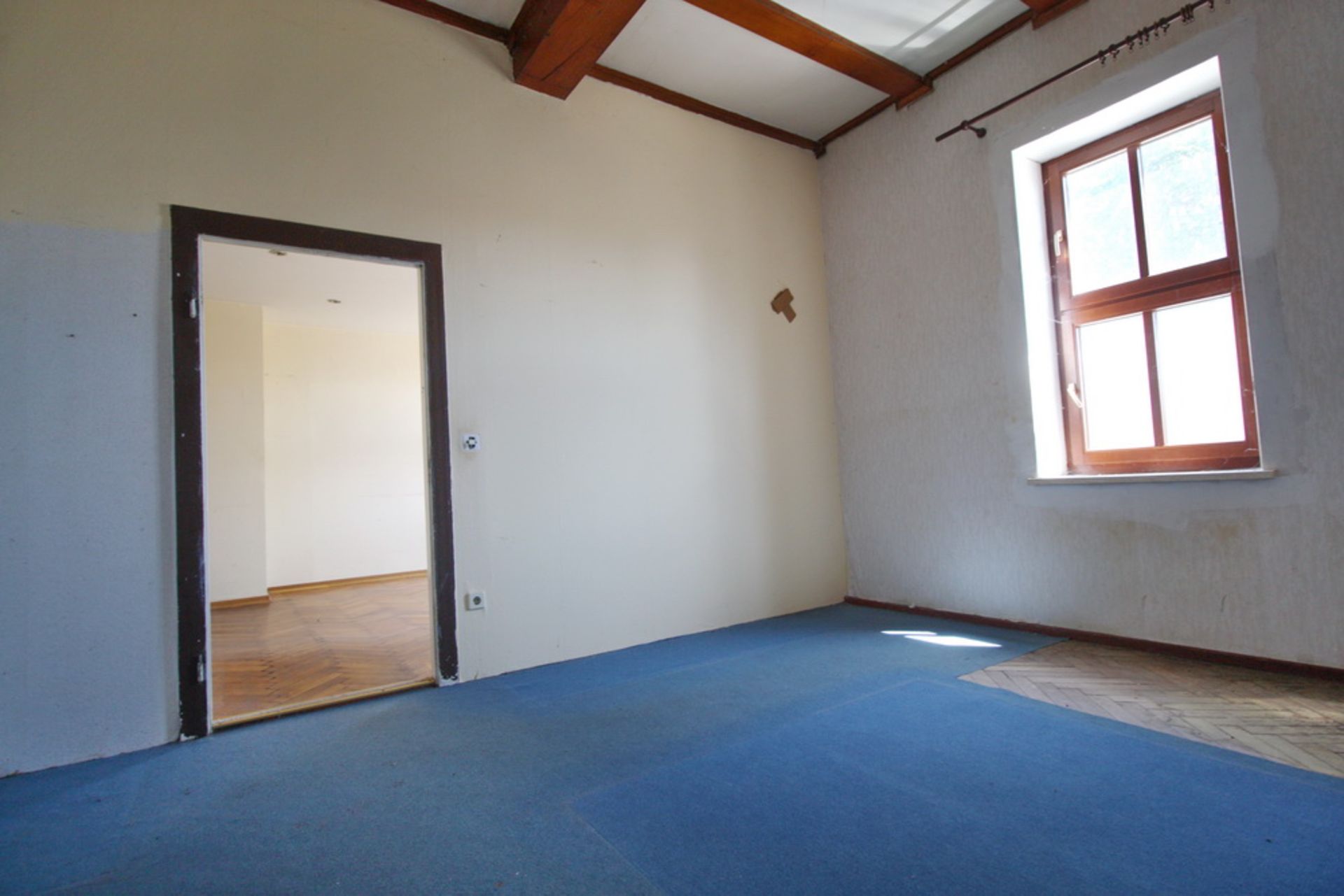 LARGE HOUSING BLOCK HORNSOMMEM, GERMANY READY TO MOVE INTO FREEHOLD VACANT POSSESSION - Image 68 of 91