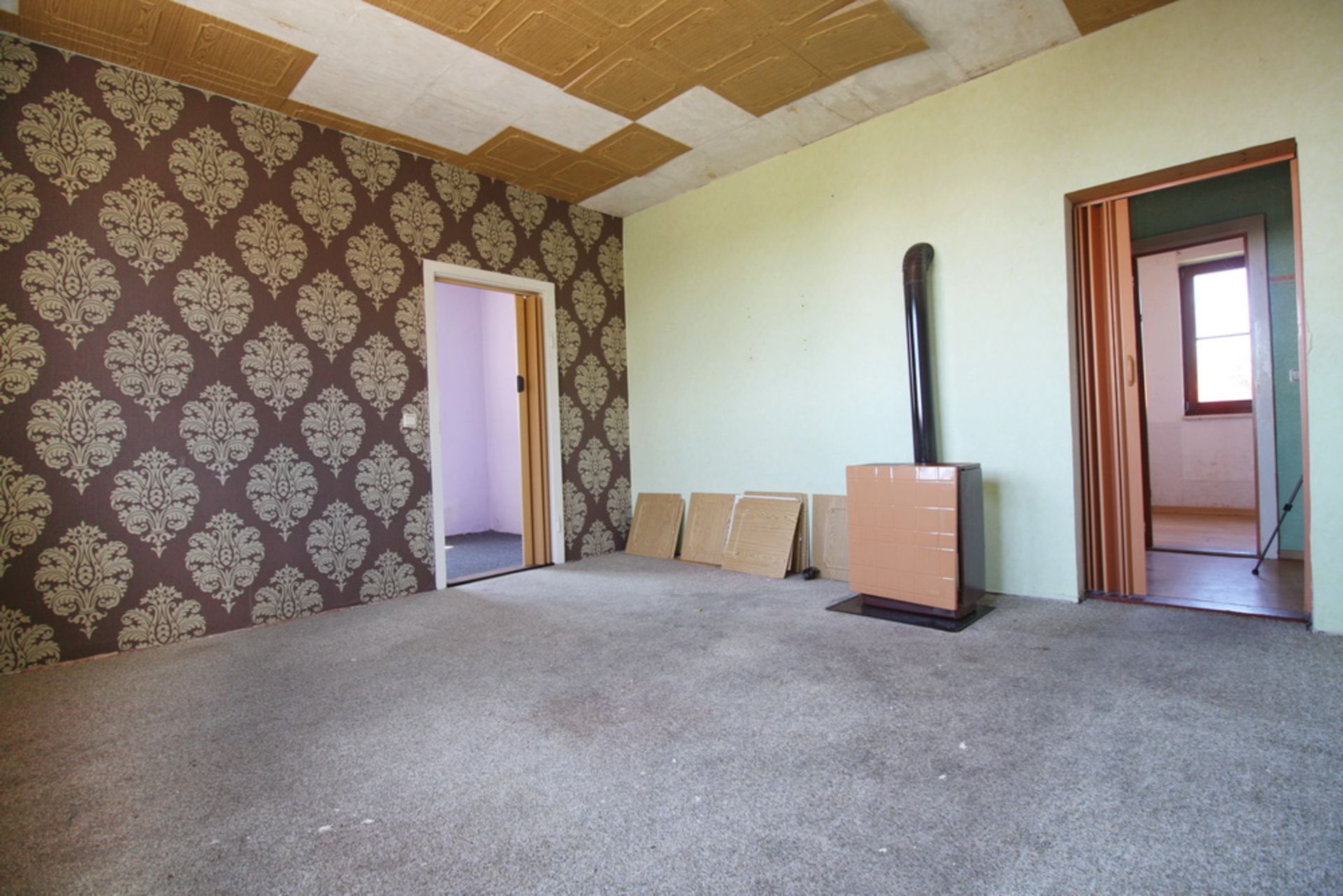LARGE HOUSING BLOCK HORNSOMMEM, GERMANY READY TO MOVE INTO FREEHOLD VACANT POSSESSION - Image 43 of 91