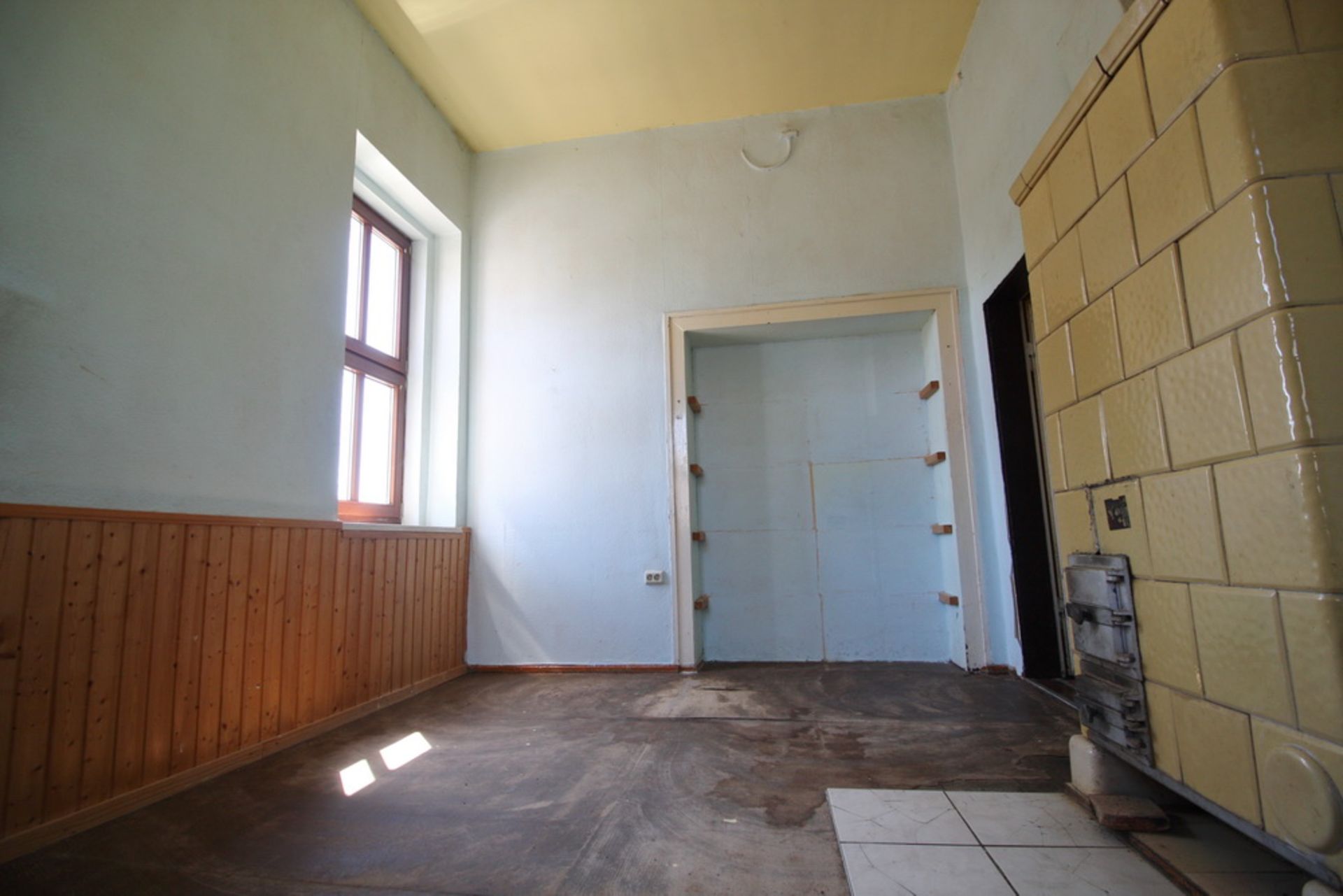 LARGE HOUSING BLOCK HORNSOMMEM, GERMANY READY TO MOVE INTO FREEHOLD VACANT POSSESSION - Image 62 of 91