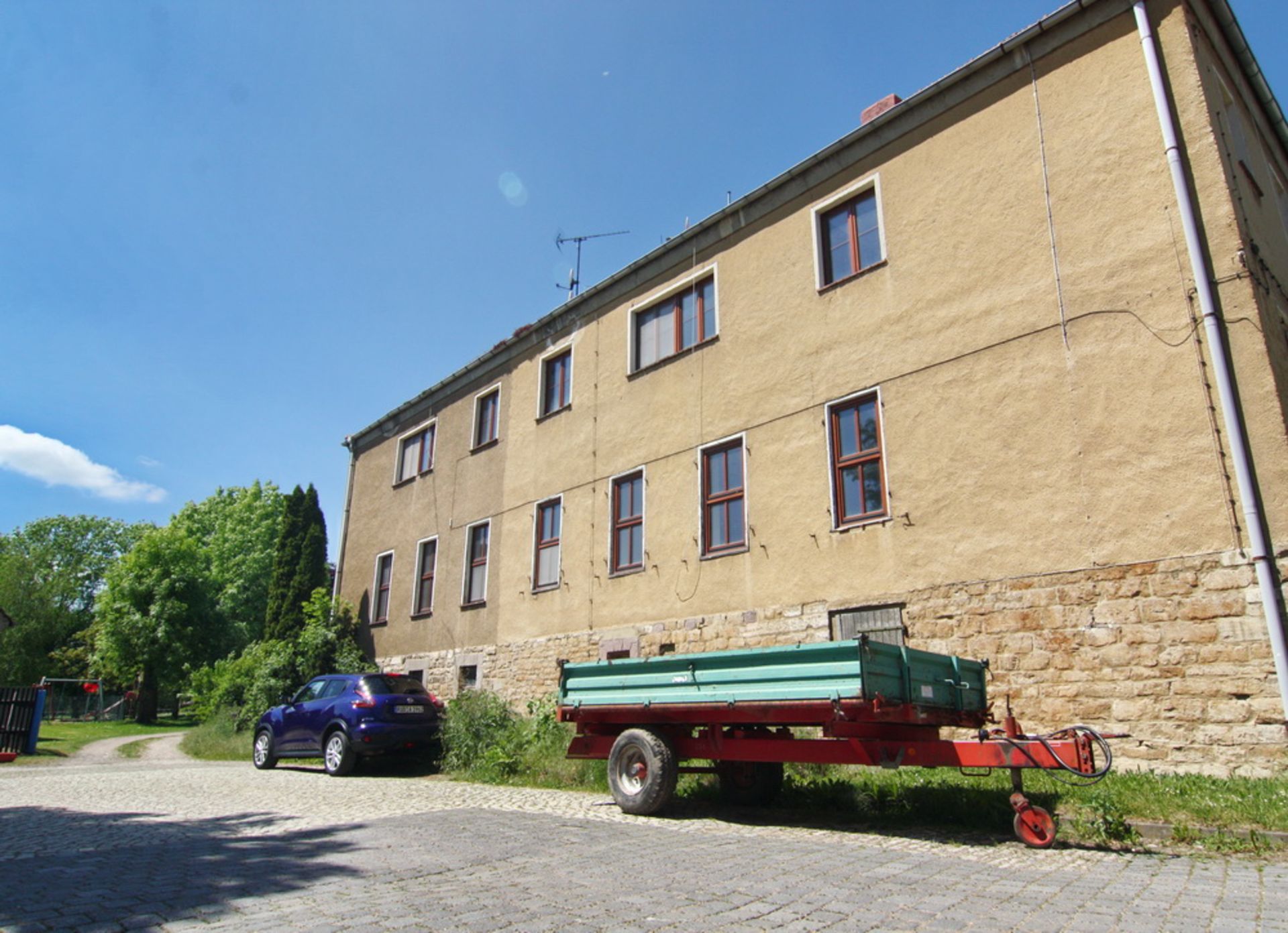 LARGE HOUSING BLOCK HORNSOMMEM, GERMANY READY TO MOVE INTO FREEHOLD VACANT POSSESSION - Image 30 of 91