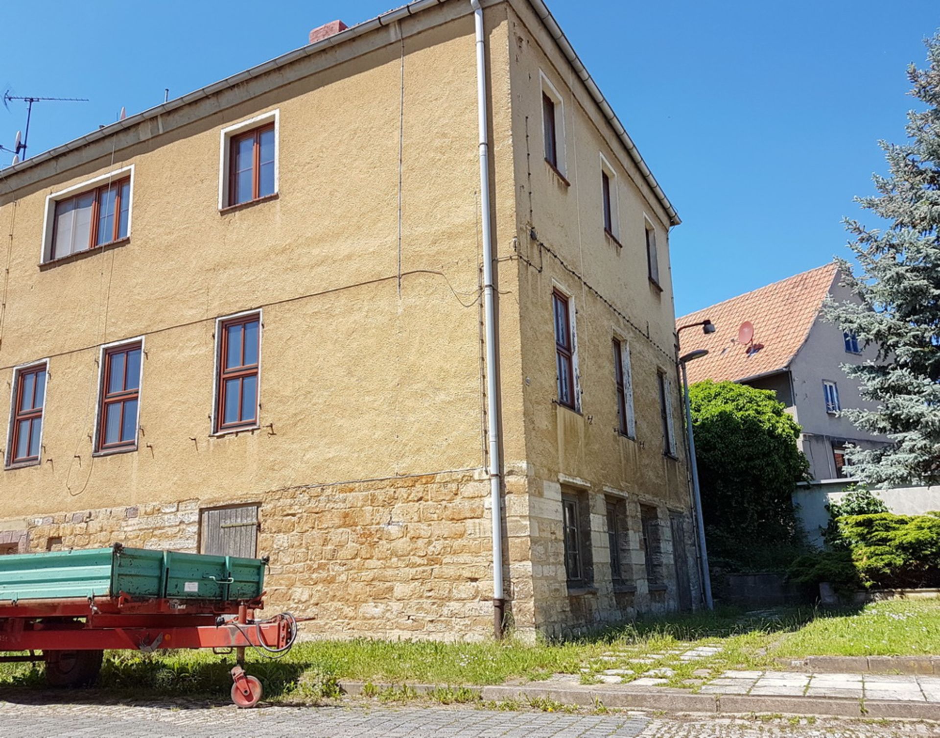 LARGE HOUSING BLOCK HORNSOMMEM, GERMANY READY TO MOVE INTO FREEHOLD VACANT POSSESSION - Image 46 of 91