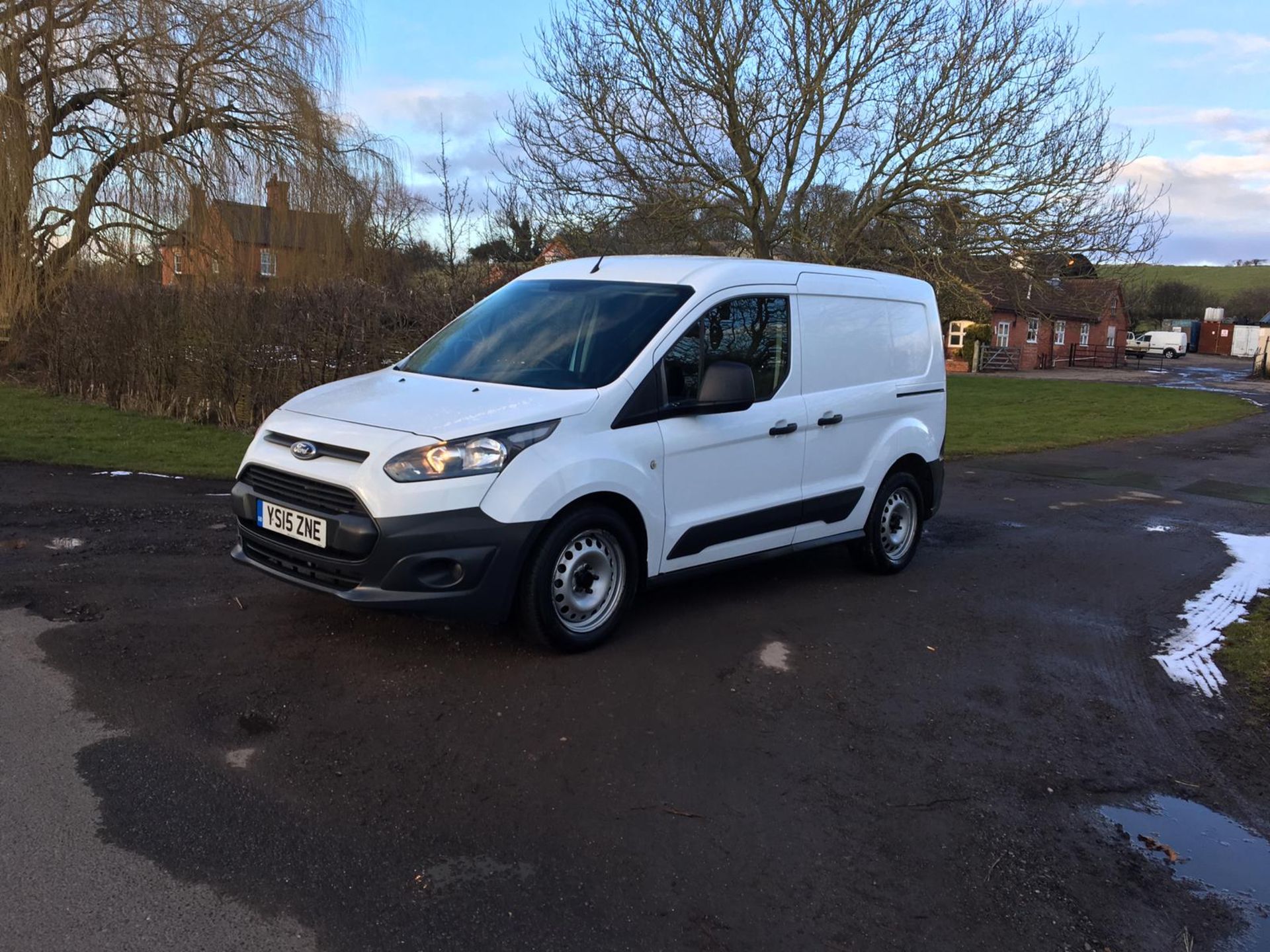 2015/15 REG FORD TRANSIT CONNECT 200 1.6 DIESEL WHITE PANEL VAN, SHOWING 0 FORMER KEEPERS *NO VAT* - Image 3 of 11