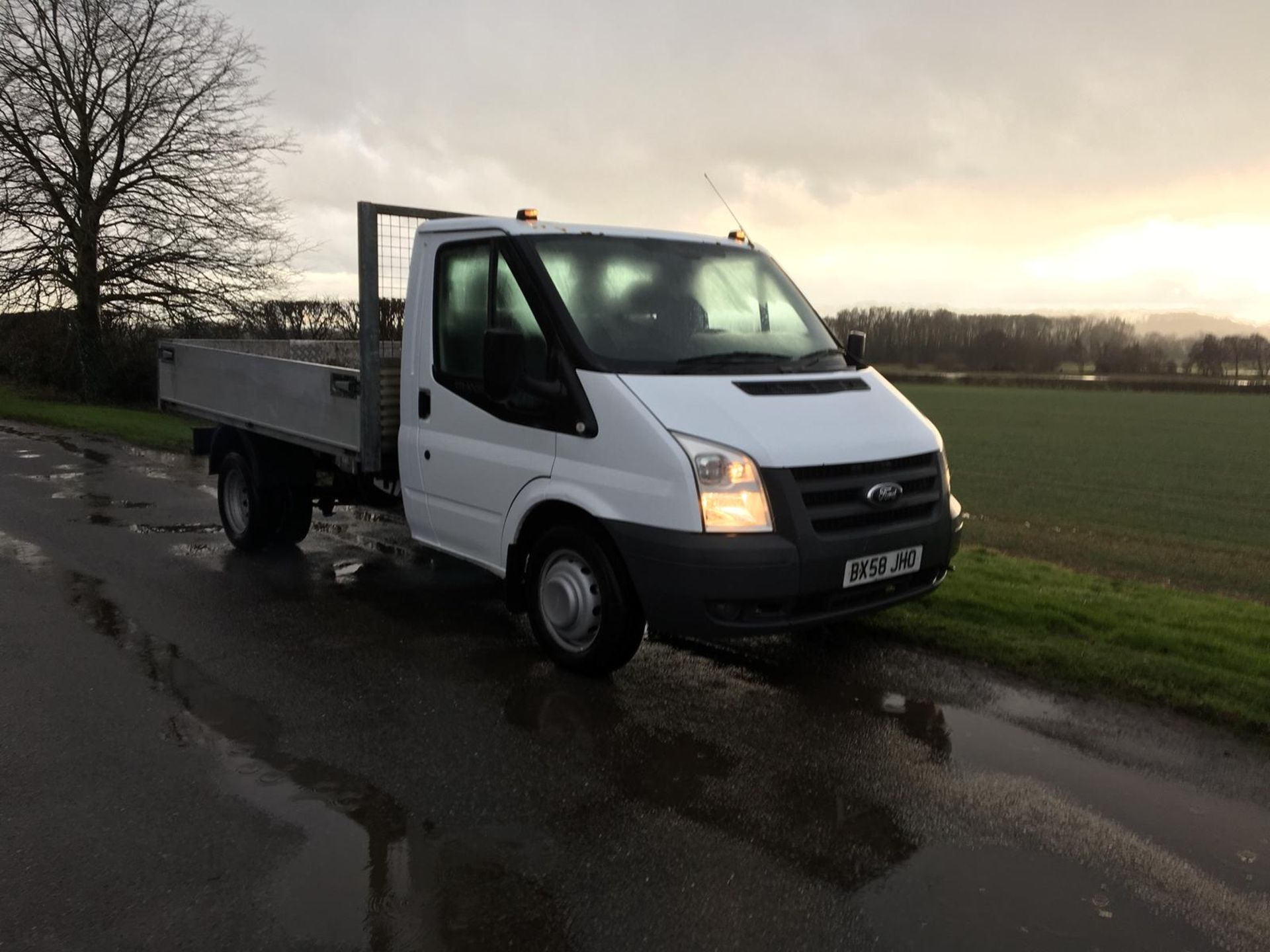 2008/58 REG FORD TRANSIT 100 T350M RWD DIESEL TIPPER, SHOWING 0 FORMER KEEPERS *NO VAT*