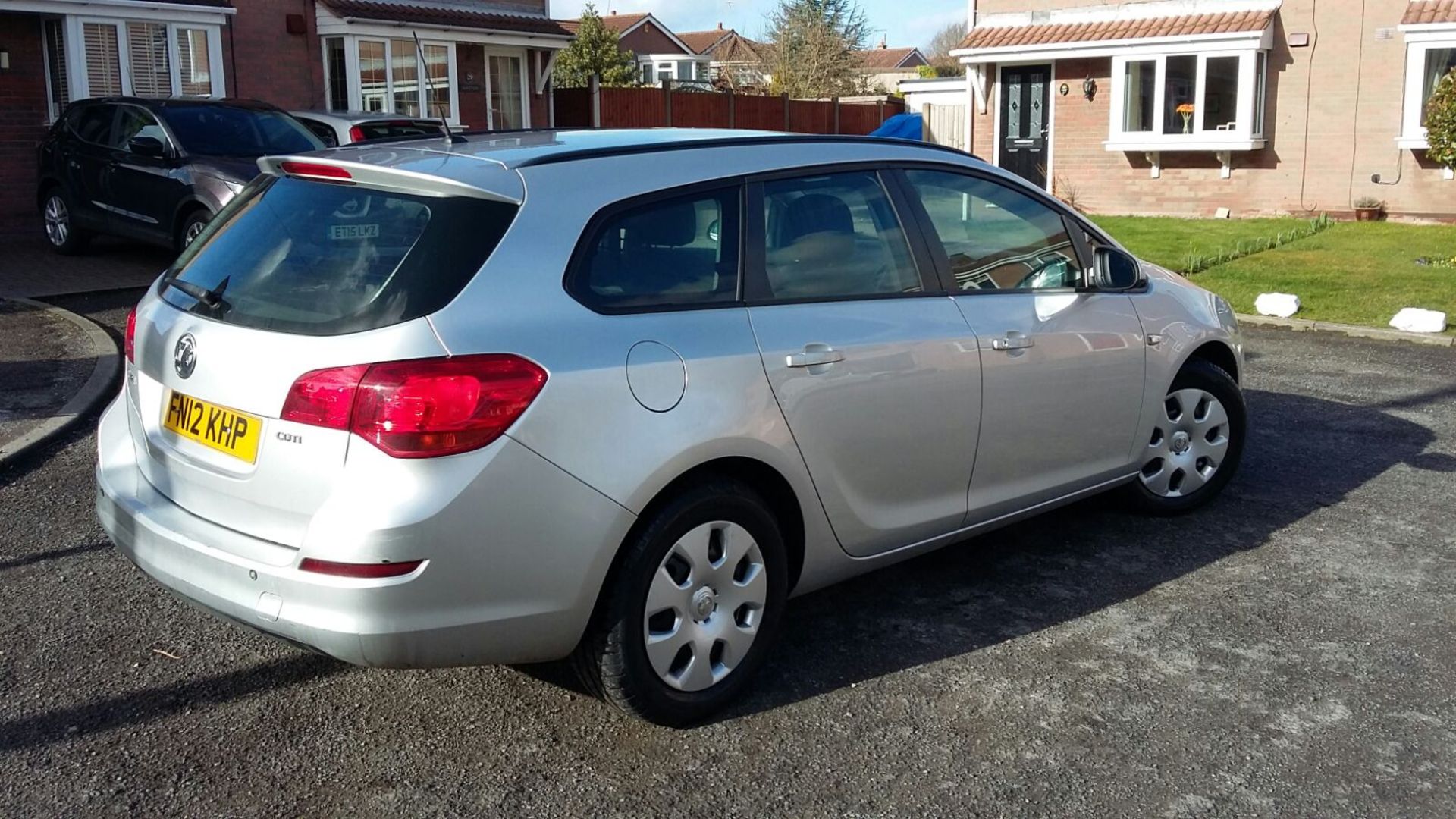 2012/12 REG VAUXHALL ASTRA EXCLUSIVE CDTI ECOFLEX SILVER DIESEL ESTATE, SHOWING 0 FORMER KEEPERS - Image 4 of 11