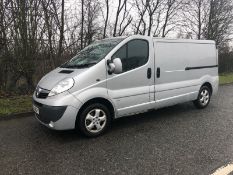 2012/12 REG VAUXHALL VIVARO 2900 SPORTIVE CDTI SILVER DIESEL PANEL VAN, SHOWING 2 FORMER KEEPERS