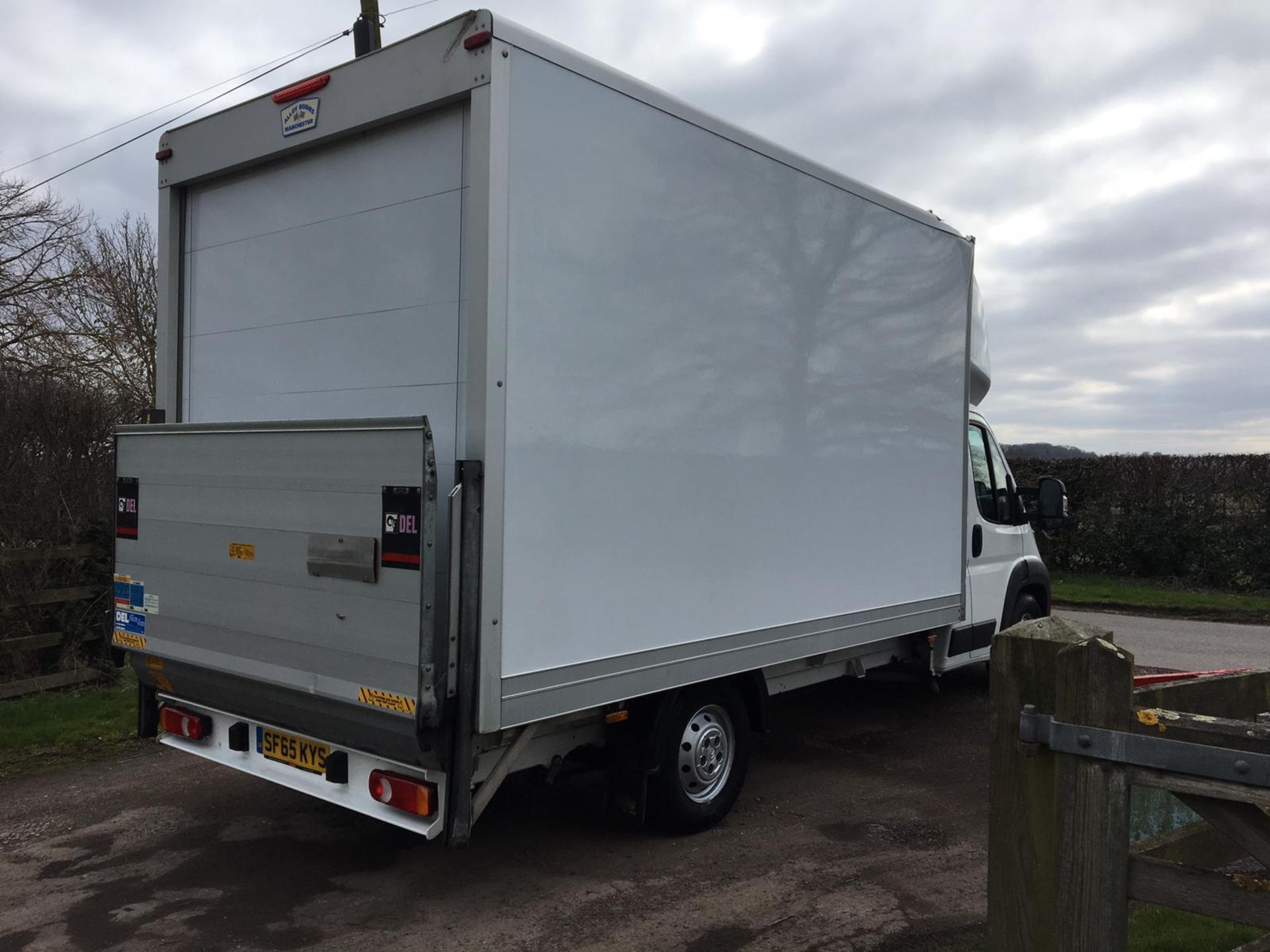 2015/65 REG CITROEN RELAY 35 HEAVY L4 HDI WHITE DIESEL LUTON VAN, SHOWING 0 FORMER KEEPERS *NO VAT* - Image 7 of 11