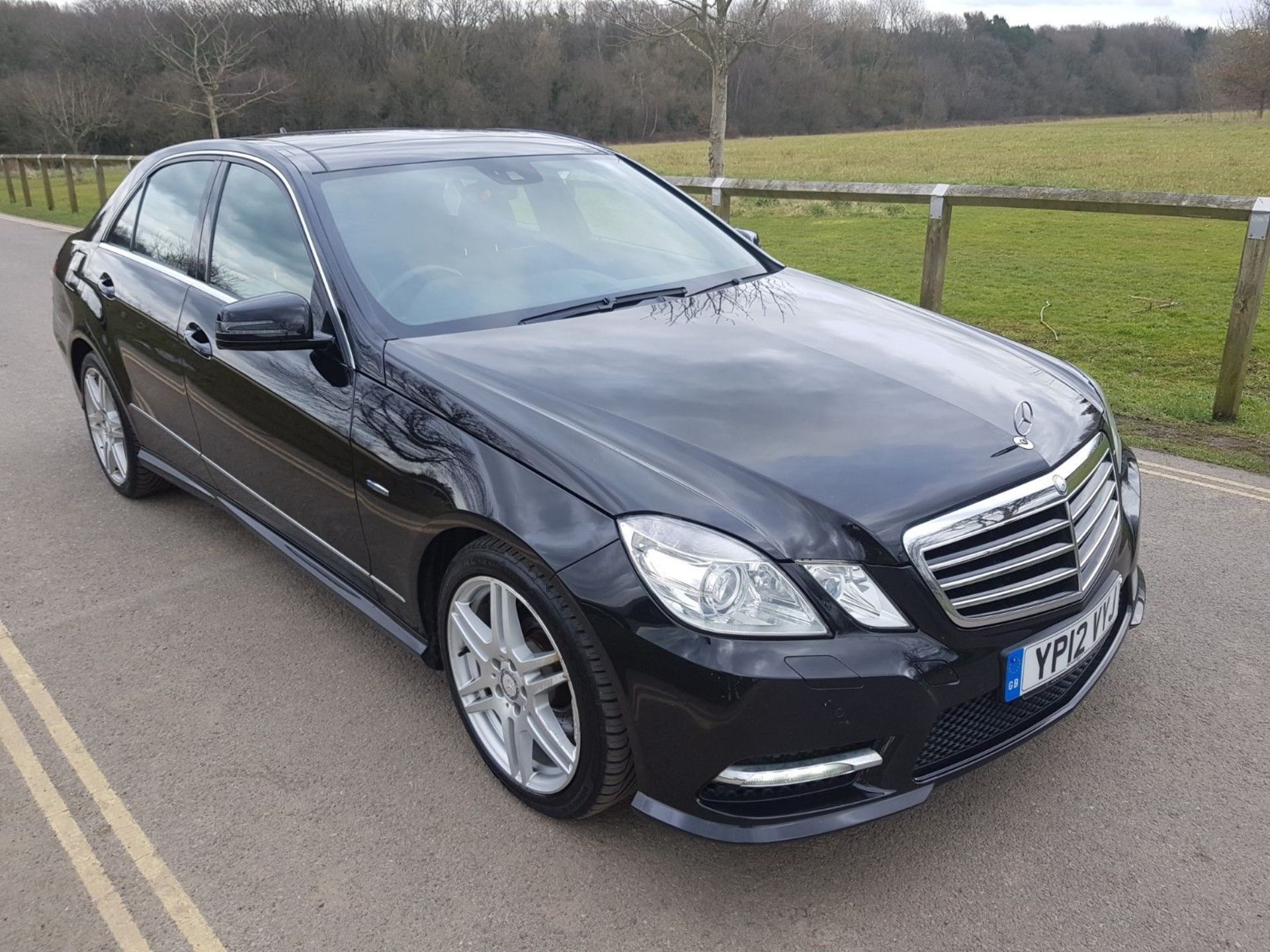 2012/12 REG MERCEDES-BENZ E250 SPORT CDI BLUE EFFICIENCY AUTOMATIC BLACK DIESEL 4 DOOR SALOON