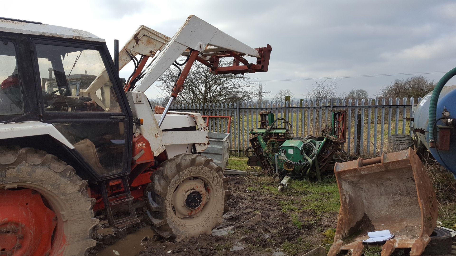 1984 DAVID BROWN CASE 4WD TRACTOR, PTO, 3 POINT LINKAGE, 2 SPOOL VALVES *PLUS VAT* - Image 2 of 10