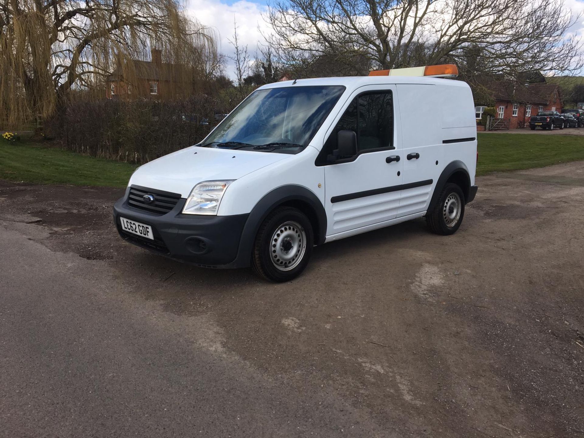 2012/62 REG FORD TRANSIT CONNECT 90 T220 WHITE DIESEL PANEL VAN, SHOWING 0 FORMER KEEPERS *NO VAT* - Image 3 of 14