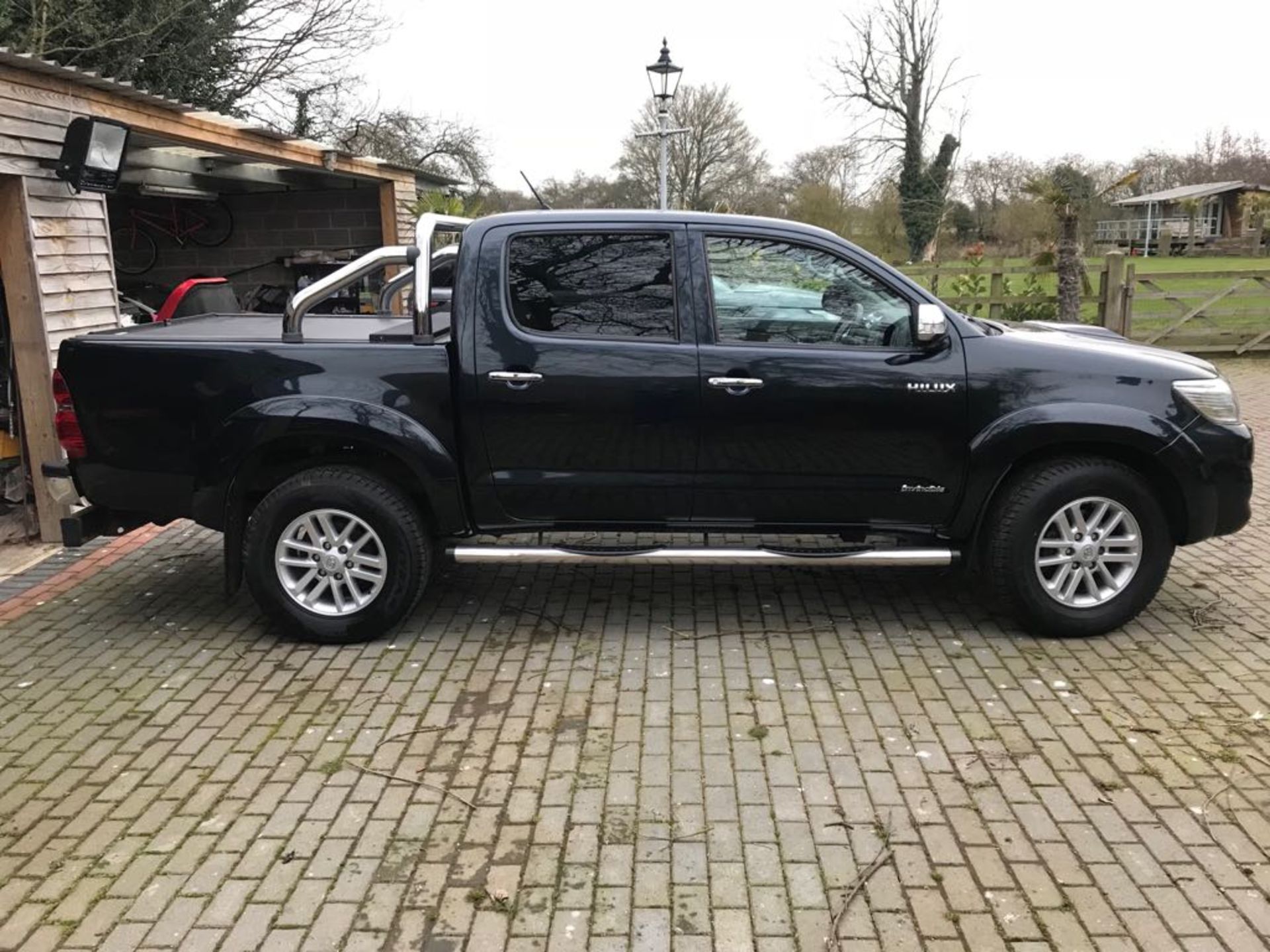 2012/12 REG TOYOTA HILUX INVINCIBLE D-4D 4X4 GREY DIESEL LIGHT 4X4 UTILITY AUTO 1 FORMER KEEPER - Image 8 of 31