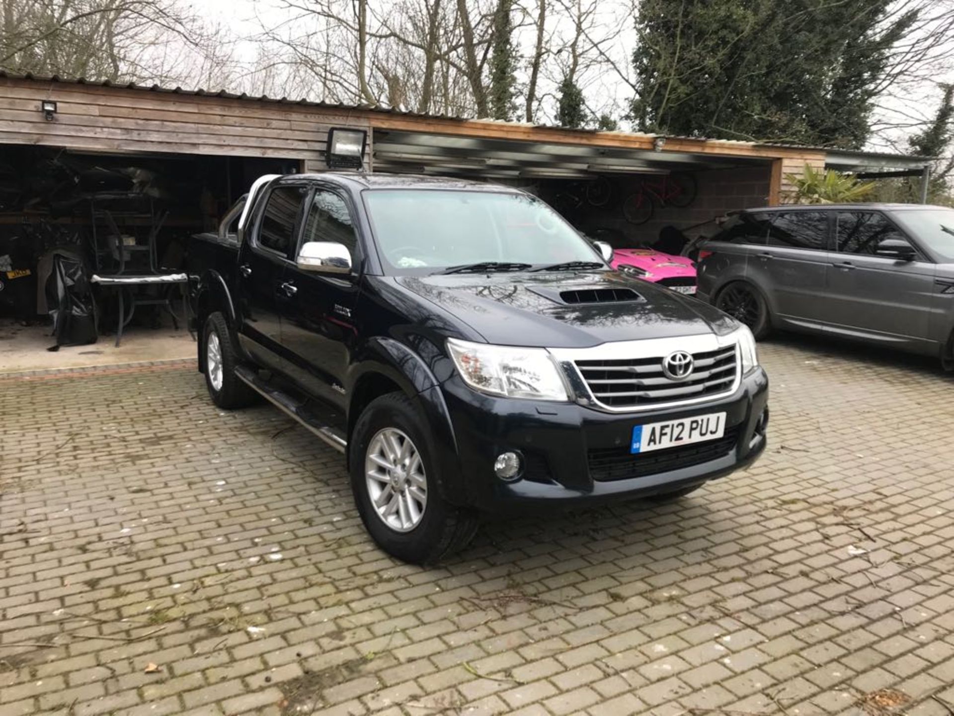 2012/12 REG TOYOTA HILUX INVINCIBLE D-4D 4X4 GREY DIESEL LIGHT 4X4 UTILITY AUTO 1 FORMER KEEPER - Image 2 of 31