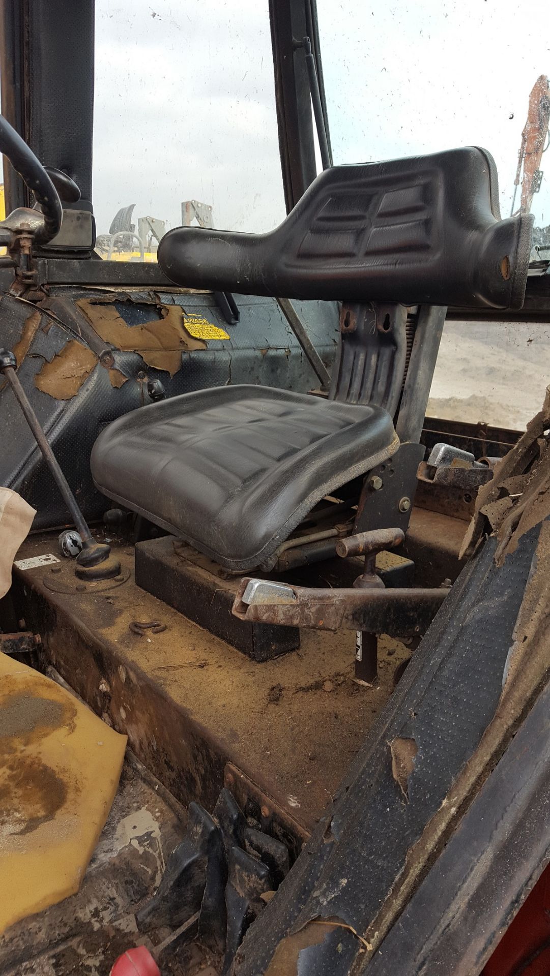 1984 DAVID BROWN CASE 4WD TRACTOR, PTO, 3 POINT LINKAGE, 2 SPOOL VALVES *PLUS VAT* - Image 7 of 10