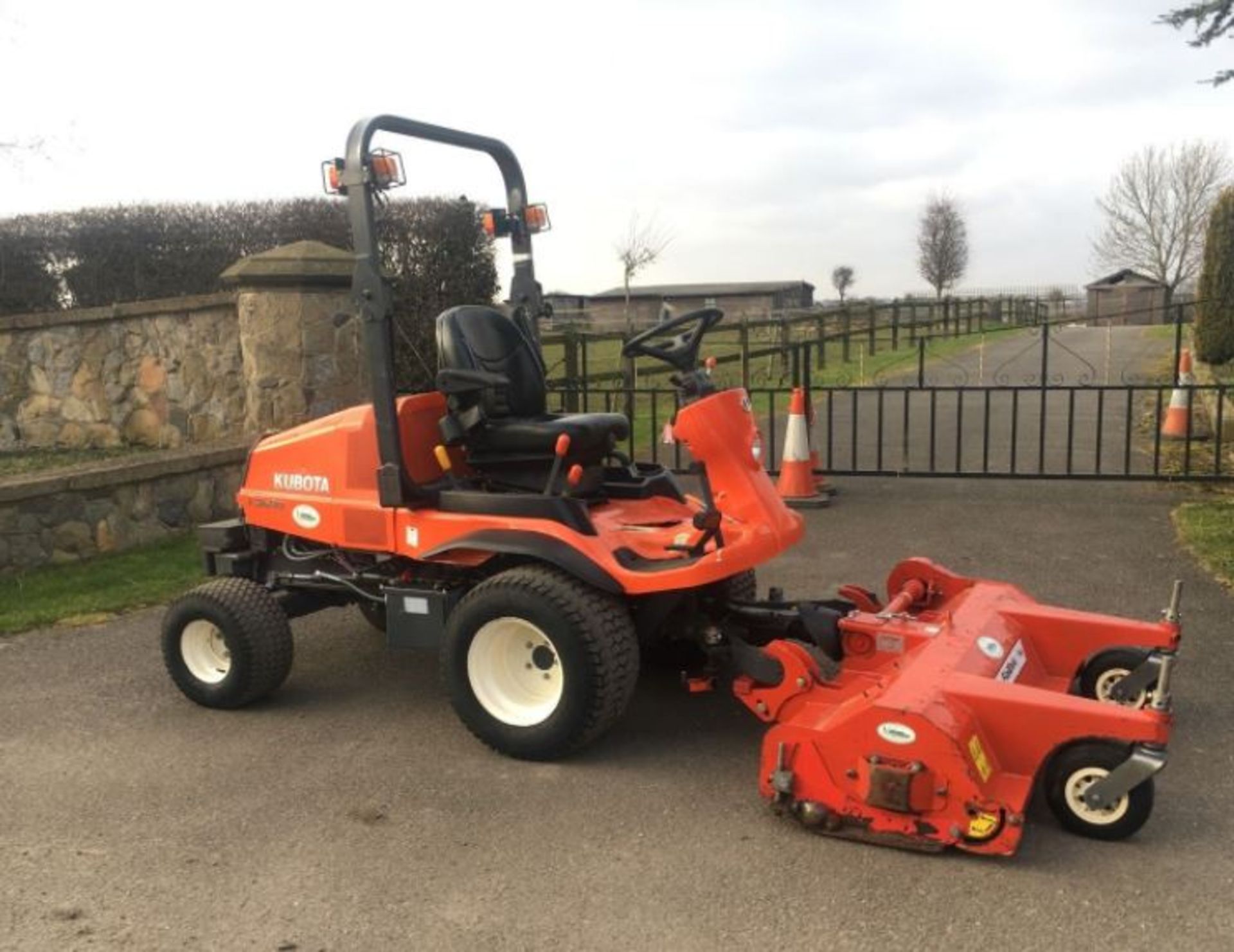 KUBOTA 3680 UPFRONT FLAIL RIDE ON MOWER, YEAR 2013, 60" CUT, 4 X 4, DIESEL *PLUS VAT*