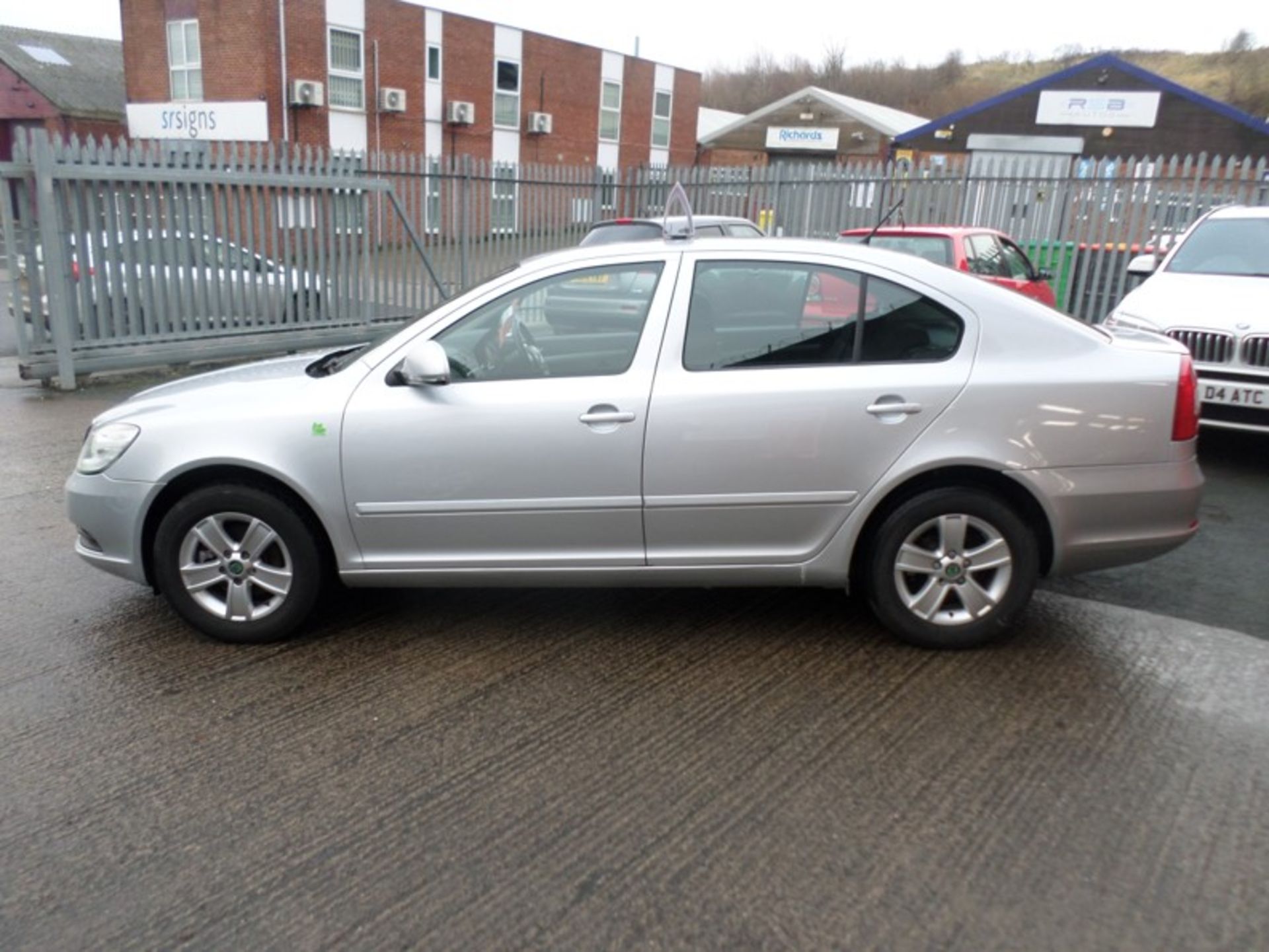 2011/61 REG SKODA OCTAVIA GREENLINE TDI CR 1.6 DIESEL SILVER 5 DOOR HATCHBACK *NO VAT* - Bild 2 aus 3