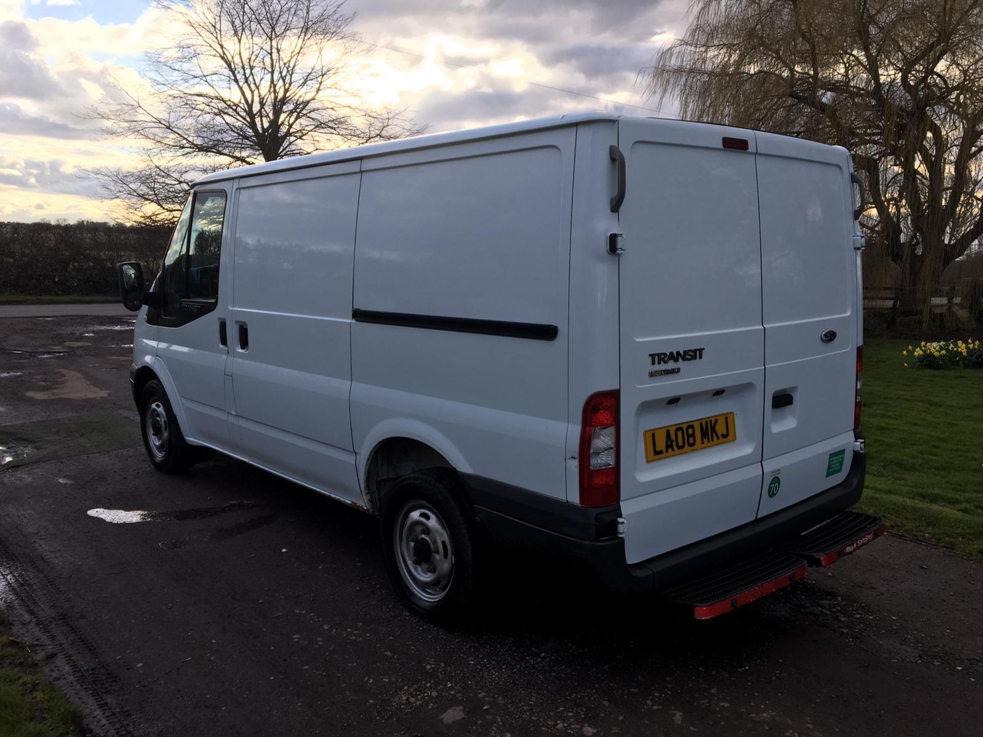 2008/08 REG FORD TRANSIT 85 T280S FWD WHITE DIESEL PANEL VAN, SHOWING 0 FORMER KEEPERS *NO VAT* - Image 4 of 14