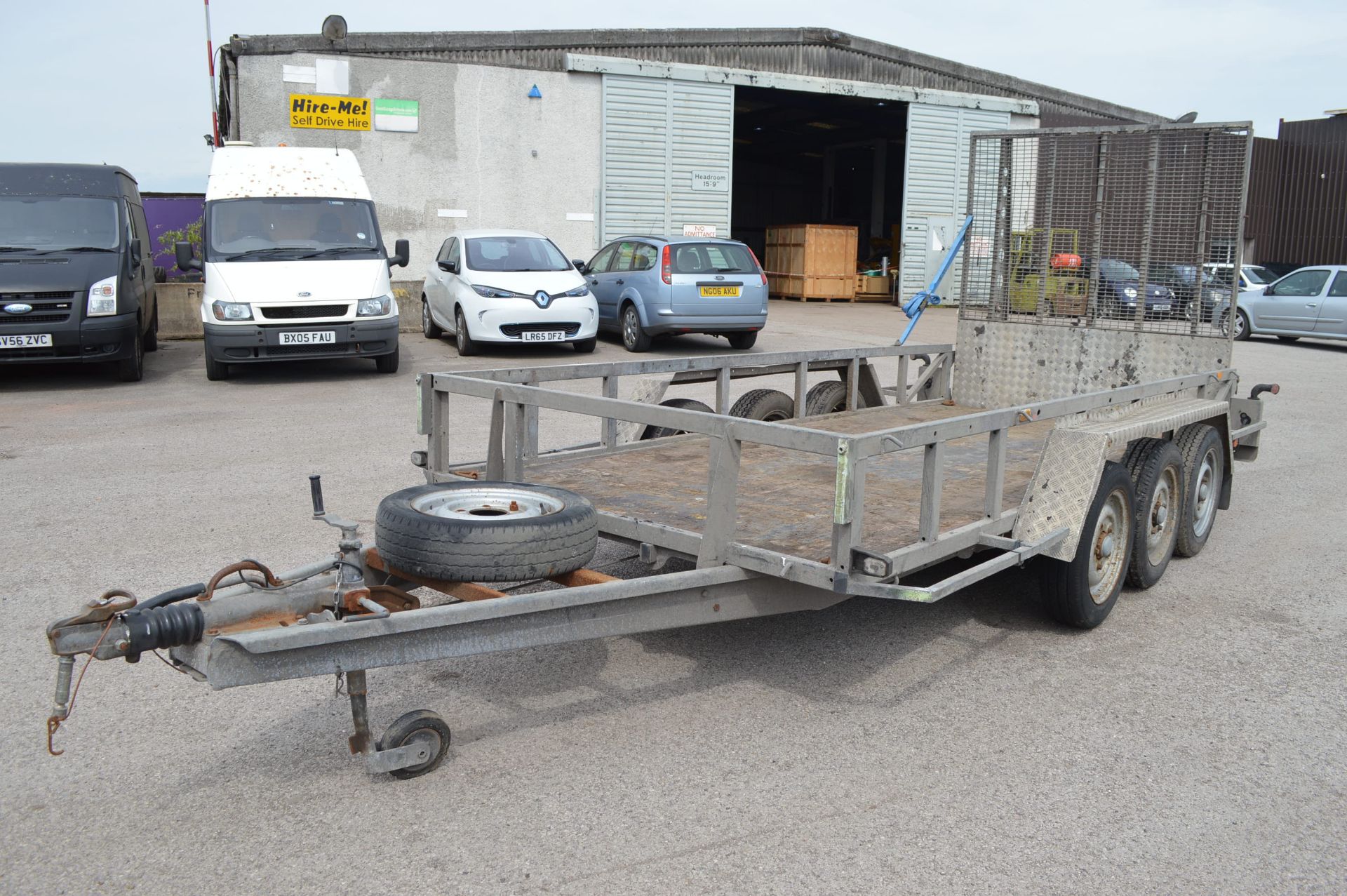 VERY RARE 2009 TRI-AXLE IFOR WILLIAMS GP146H3 PLANT TRAILER 3500KG   CAPACITY: 3500KG TRI-AXLE MAKE: - Bild 3 aus 12