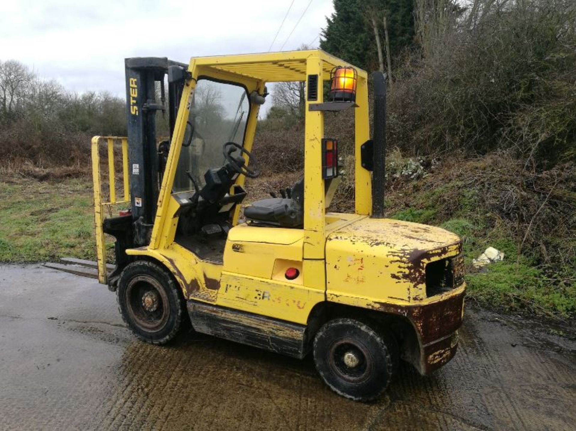 HYSTER H300 XM 3 TON FORKLIFT, CONTAINER SPEC *PLUS VAT* - Image 2 of 7