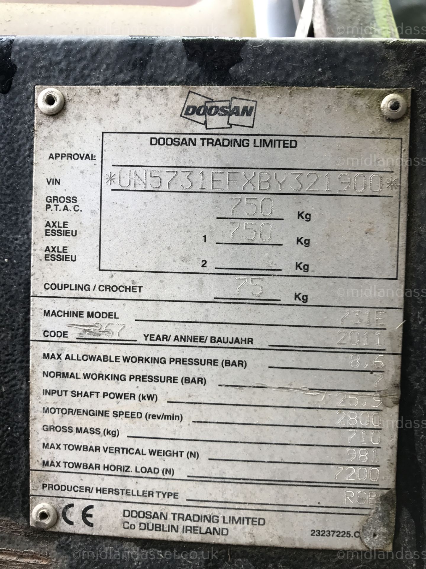 DS - 2011 INGERSOL RAND GENERATOR/COMPRESSOR   YEAR OF MANUFACTURE: 2011 GROSS MASS: 710 kg 110V - Image 10 of 11