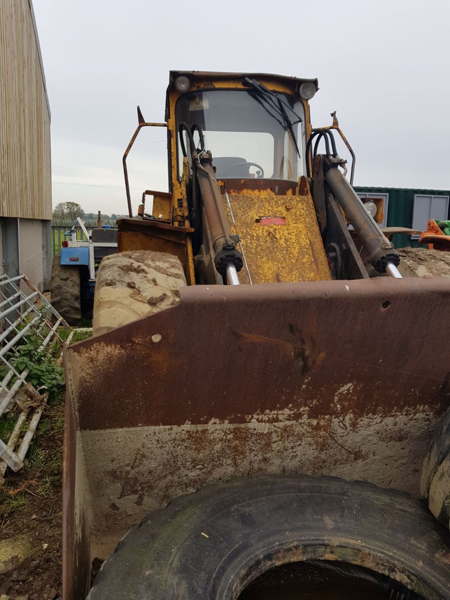 VOLVO BM4400 LOADING SHOVEL WHEEL LOADER *PLUS VAT* - Image 8 of 9