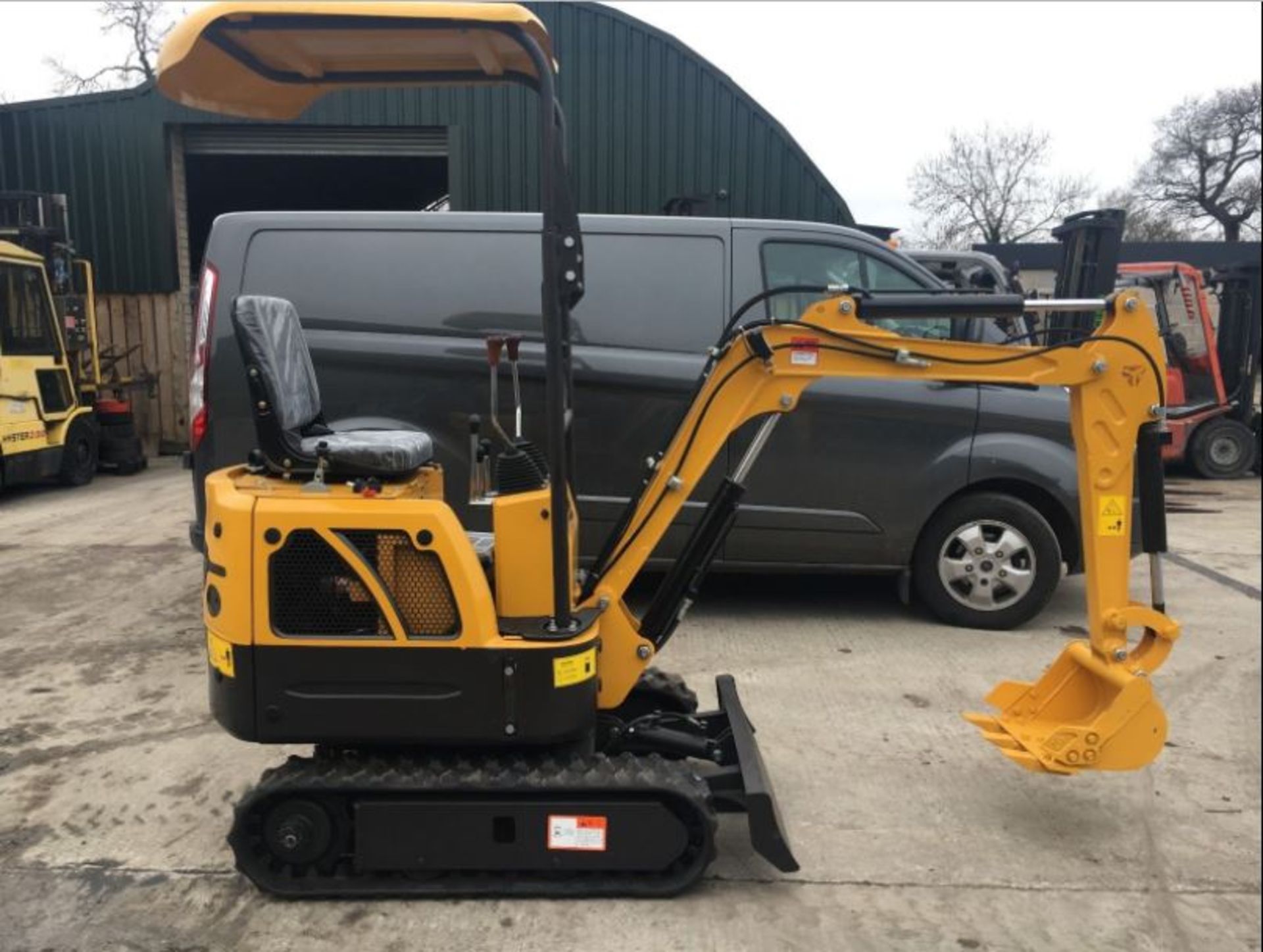 BRAND NEW MINI TRACKED EXCAVATOR MICRO RHINOCEROS XN08, CE MARKED, 3 NEW BUCKETS *PLUS VAT* - Bild 2 aus 6