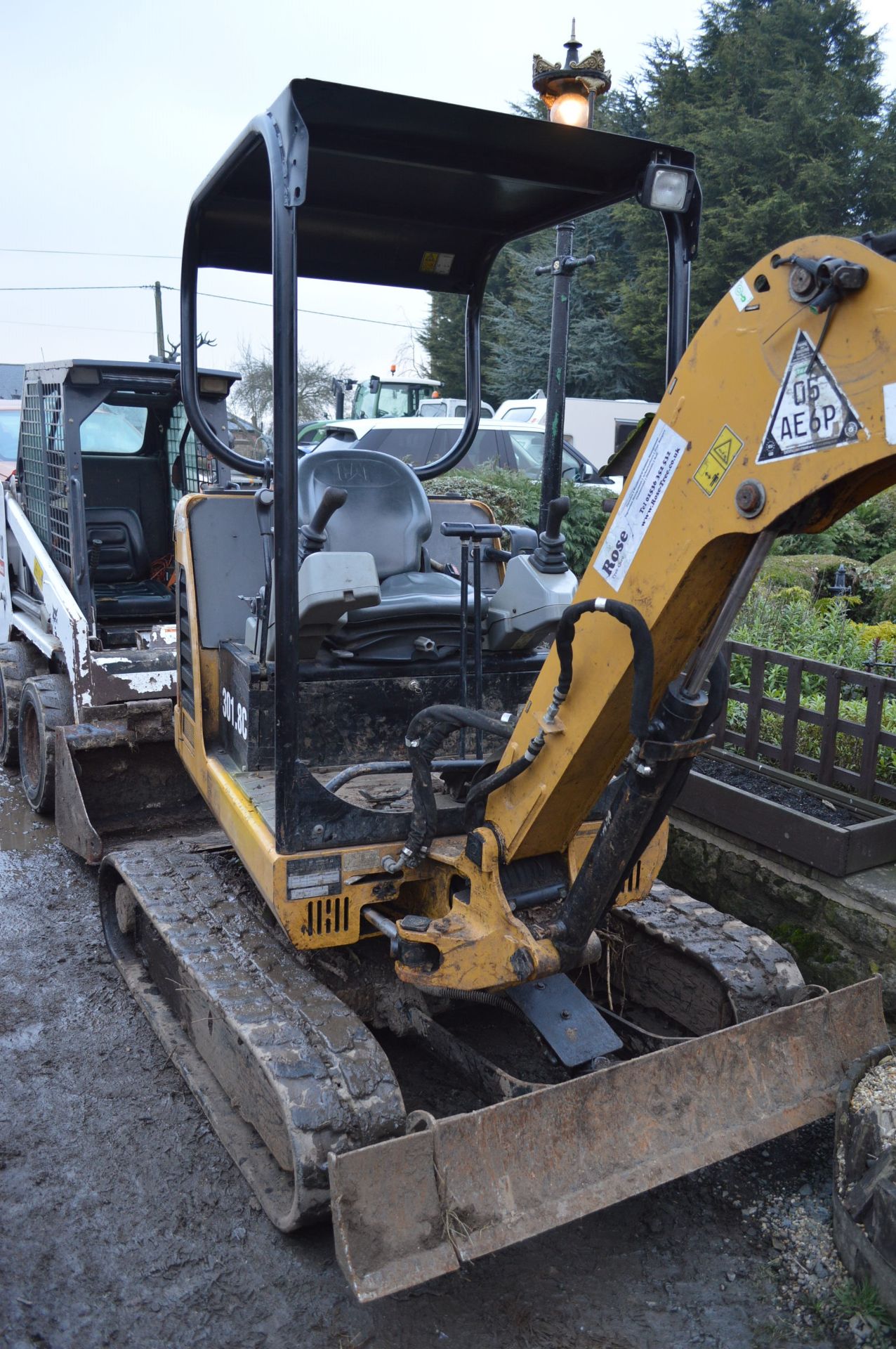 DS - 2010 CATERPILLAR 301.8C MINI DIGGER WITH 2X BUCKETS *PLUS VAT*   EXPANDING TRACKS GOOD - Bild 7 aus 9