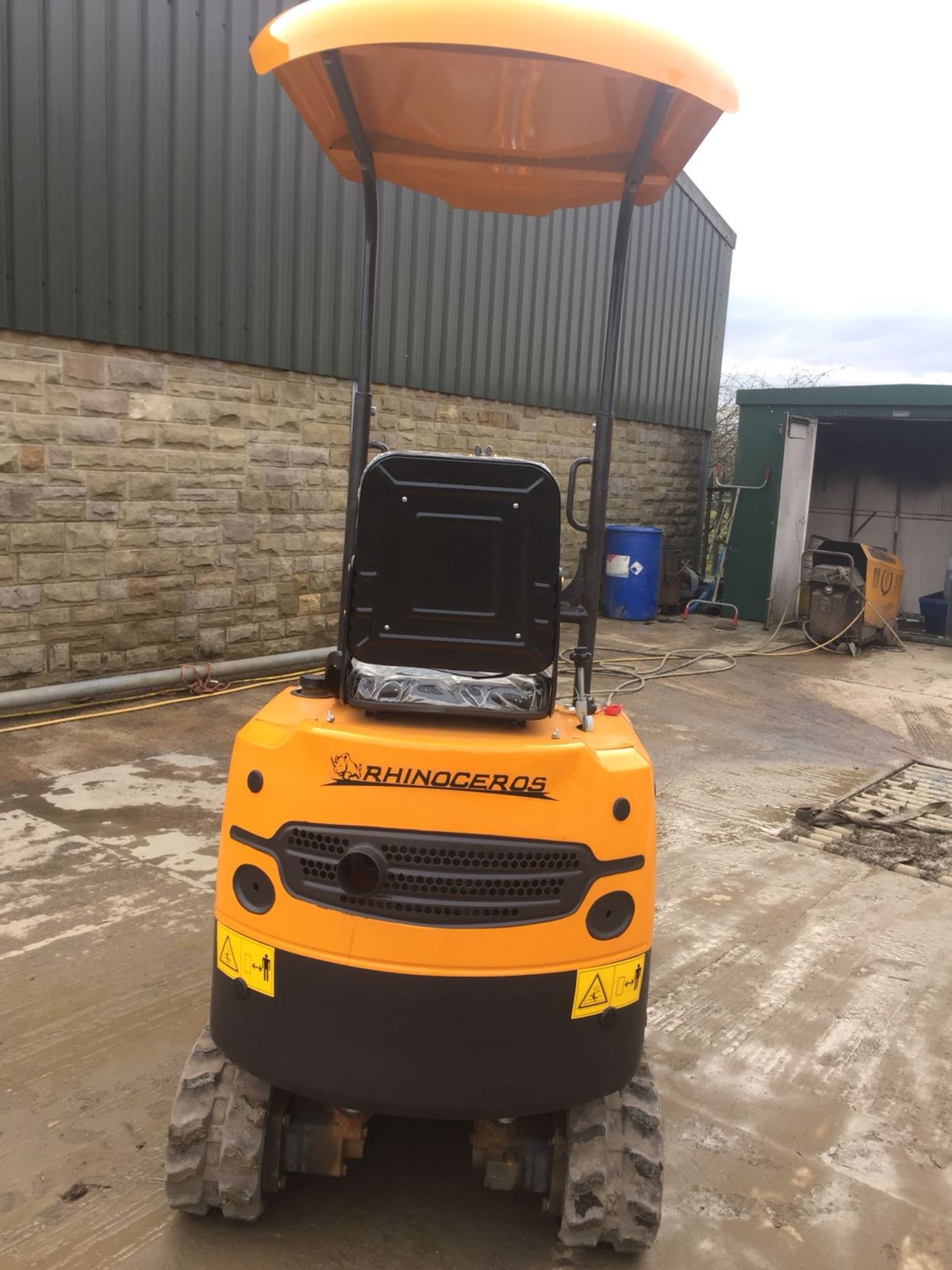 BRAND NEW MINI TRACKED EXCAVATOR MICRO RHINOCEROS XN08 *PLUS VAT* - Image 13 of 14