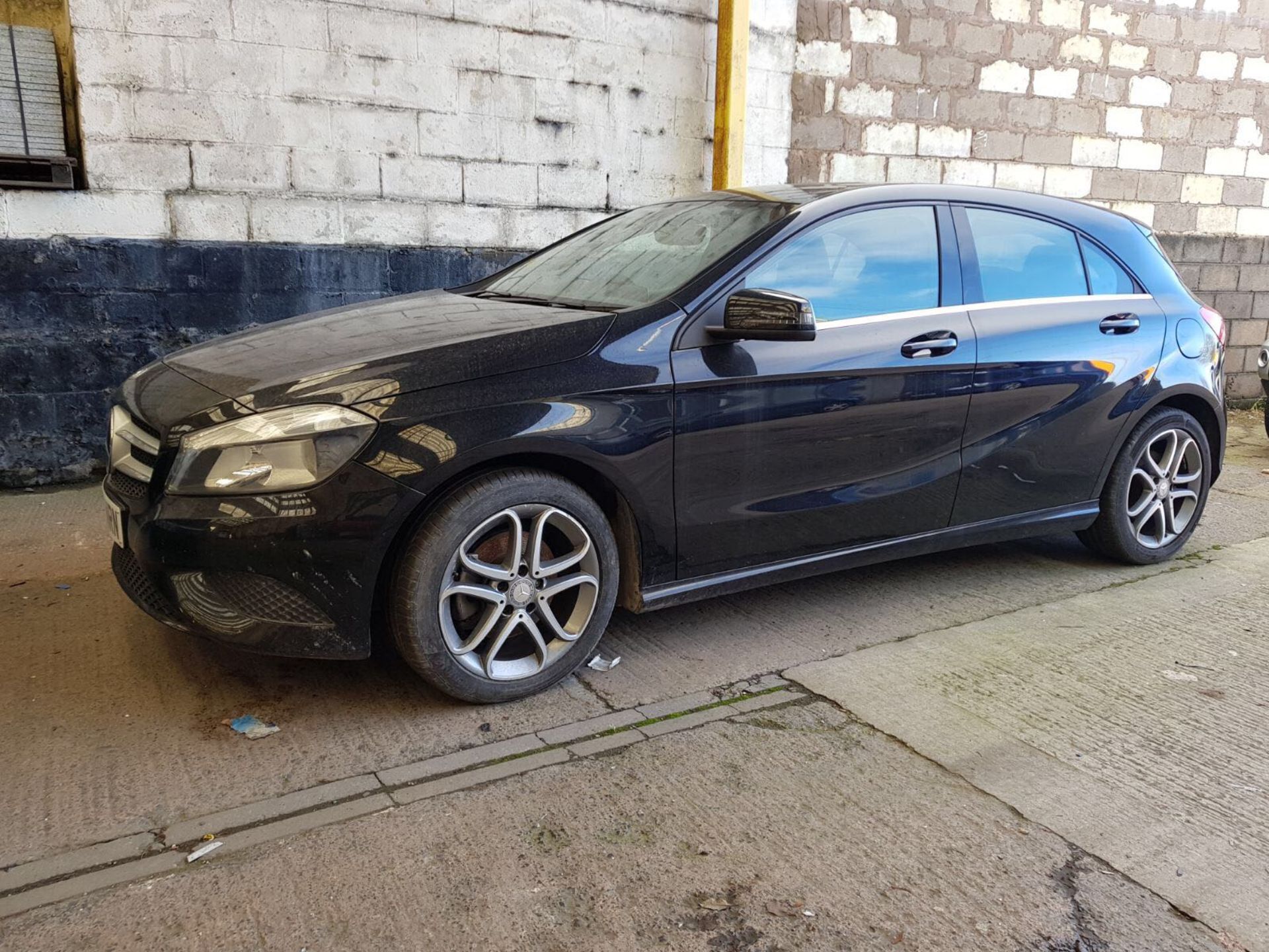 2015/15 REG MERCEDES A200 SPORT CDI 5 DOOR HATCHBACK ONE OWNER - Image 2 of 11