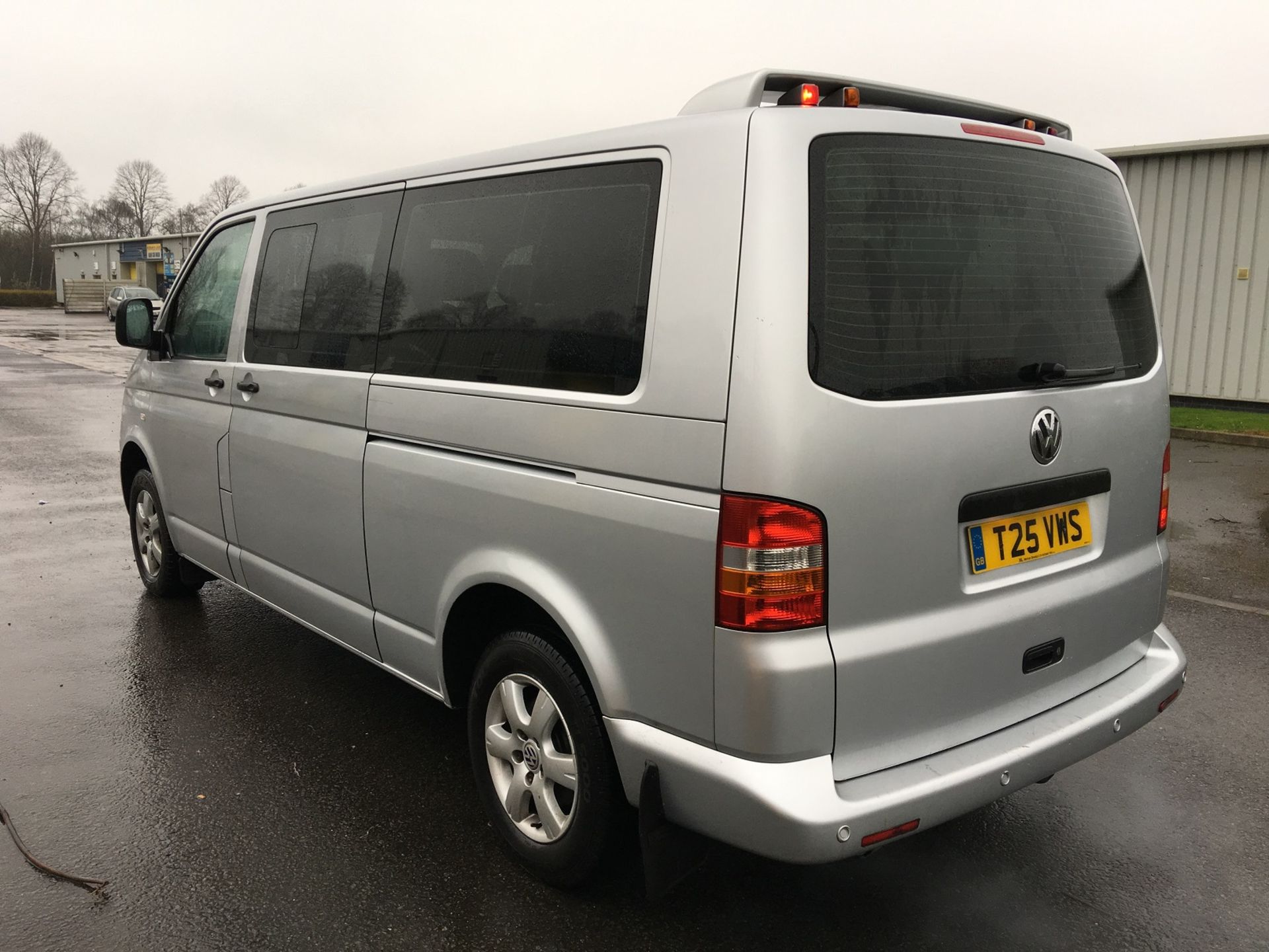 2009/59 REG VOLKSWAGEN TRANSPORTER SHUTTLE SE130 LWB SILVER DIESEL 9 SEATER MPV *NO VAT* - Image 4 of 19