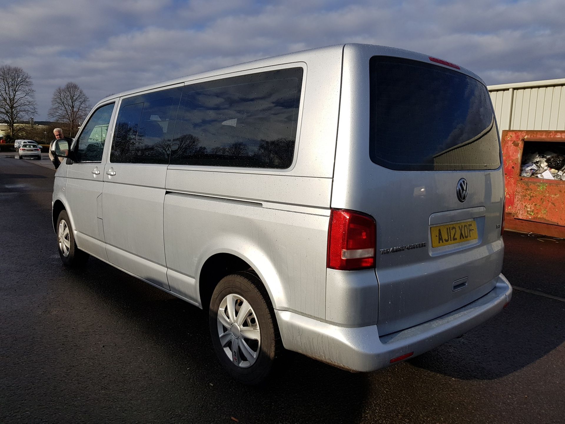 2012/12 REG VOLKSWAGEN TRANSPORTER T30 SE 140 TDI LW, SHOWING 1 FORMER KEEPER *NO VAT* - Image 4 of 21