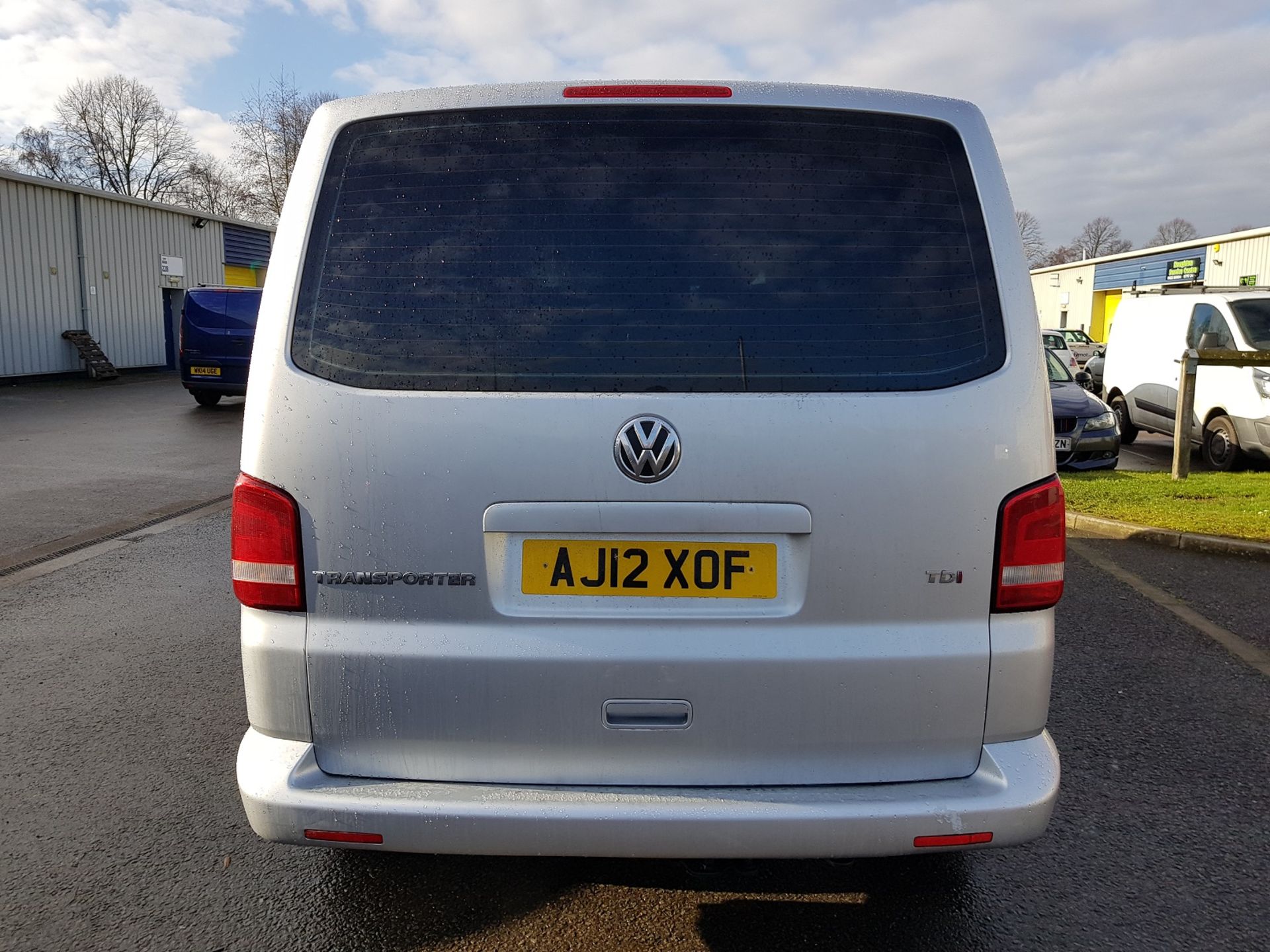 2012/12 REG VOLKSWAGEN TRANSPORTER T30 SE 140 TDI LW, SHOWING 1 FORMER KEEPER *NO VAT* - Image 5 of 21