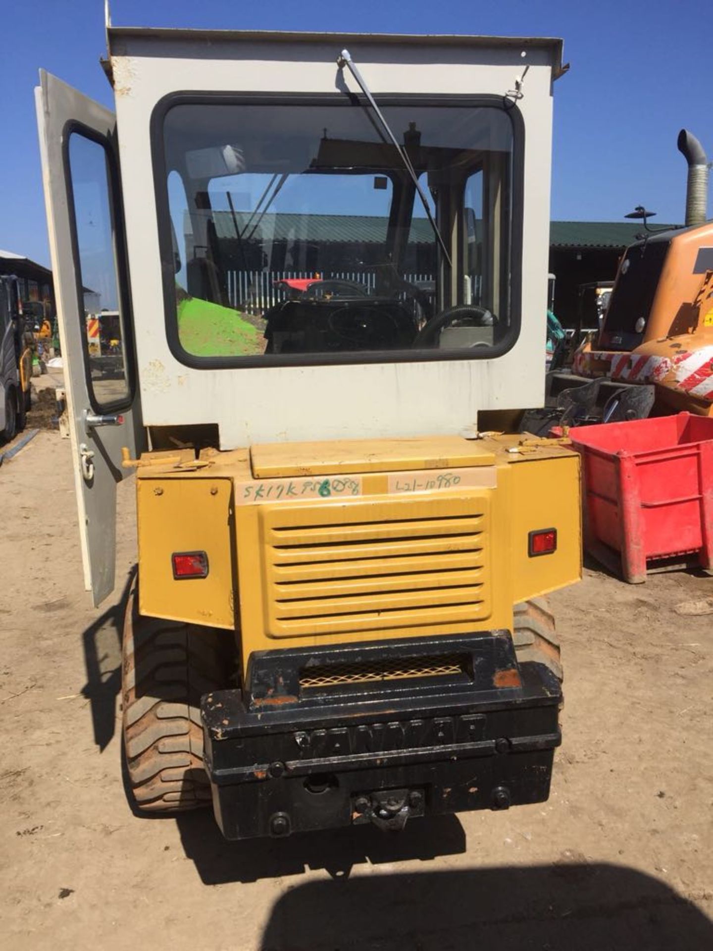 YEAR UNKNOWN YANMAR DIESEL LOADING SHOVEL WHEEL LOADER *PLUS VAT* - Image 5 of 9