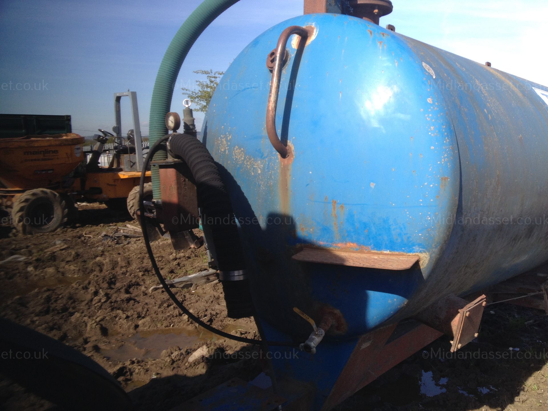 TANCO 900 AGRICULTURAL WATER BOWSER. NO PUMP ! 900 GALLON CAPACITY. - Image 5 of 5