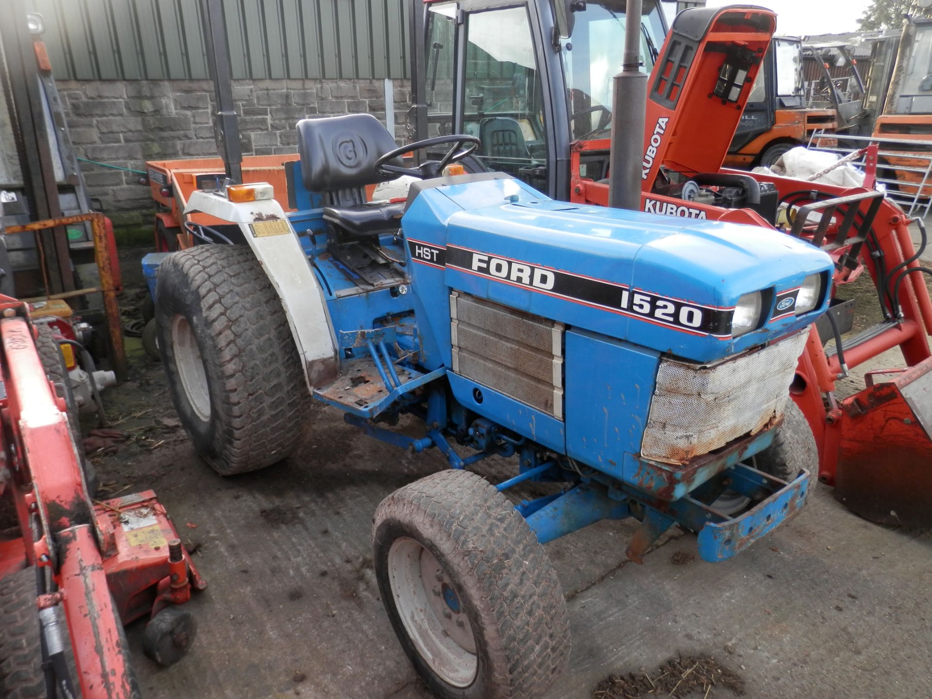 DS - 1995 FORD 1520 COMPACT DIESEL TRACTOR, STARTS RUNS & DRIVES,READY TO USE.   COMPACT TRACTOR - Bild 5 aus 8