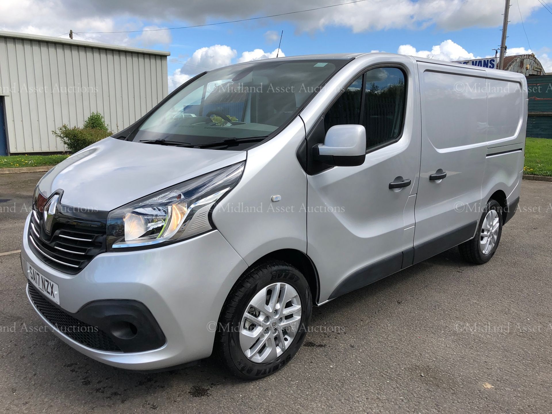 2017/17 REG RENAULT TRAFIC SL27 125PS SPORT MODEL NAV ENERGY DIESEL PANEL VAN - 2K MILES! *NO VAT* - Image 3 of 22