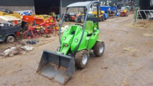 2015 AVANT 220 PETROL MINI LOADER, VERY LOW HOURS, STARTS, DRIVES AND LIFTS *PLUS VAT*