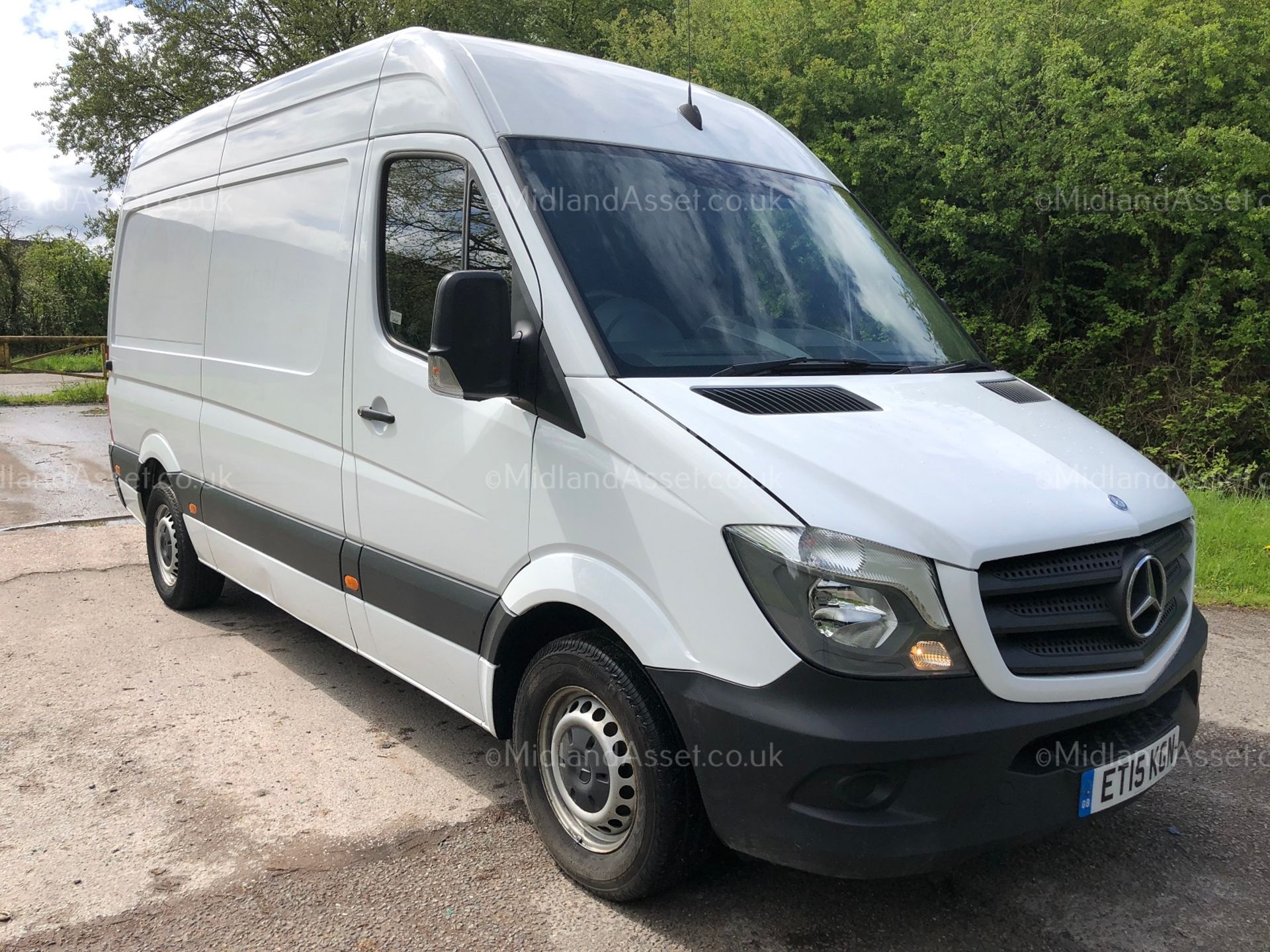 2015/15 REG MERCEDES-BENZ SPRINTER 313 CDI WHITE DIESEL PANEL VAN, SHOWING 0 FORMER KEEPERS *NO VAT* - Image 2 of 19