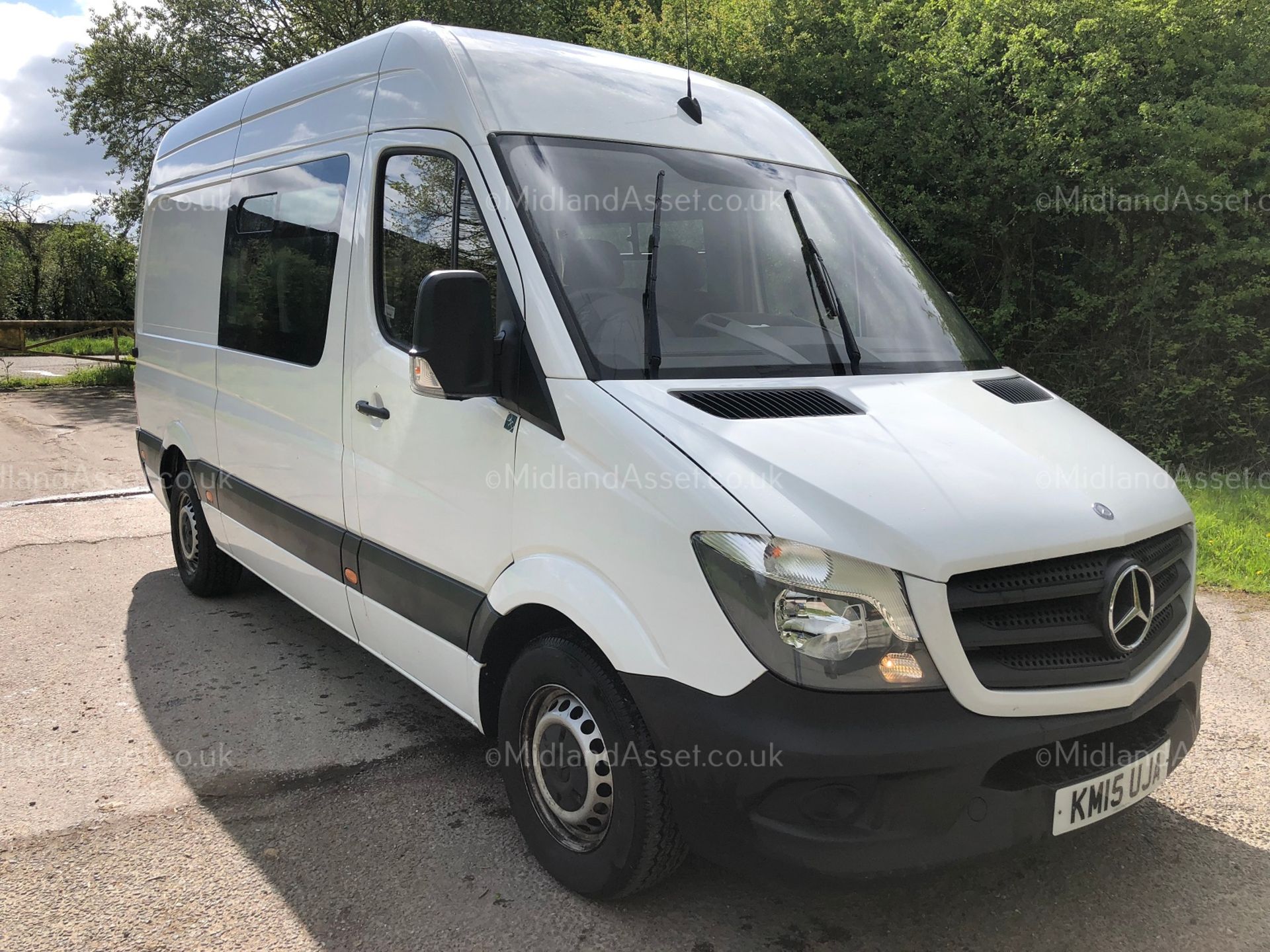 2015/15 REG MERCEDES-BENZ SPRINTER 313 CDI WHITE DIESEL 9 SEATER PANEL VAN, SHOWING 0 FORMER KEEPERS - Image 2 of 19