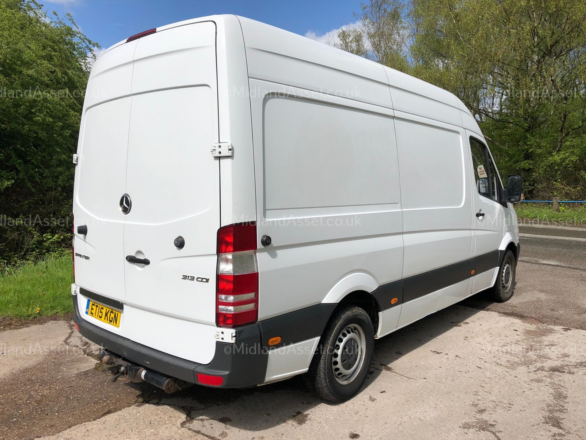 2015/15 REG MERCEDES-BENZ SPRINTER 313 CDI WHITE DIESEL PANEL VAN, SHOWING 0 FORMER KEEPERS *NO VAT* - Image 8 of 19