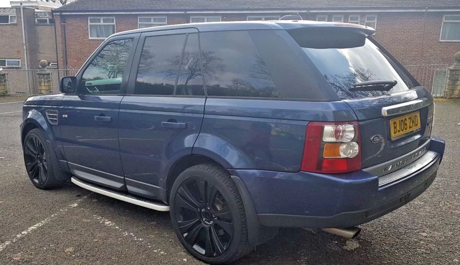 2006/06 REG LAND ROVER RANGE ROVER SPORT V8 SUPER CHARGED STD AUTOMATIC *NO RESERVE* - Image 3 of 11