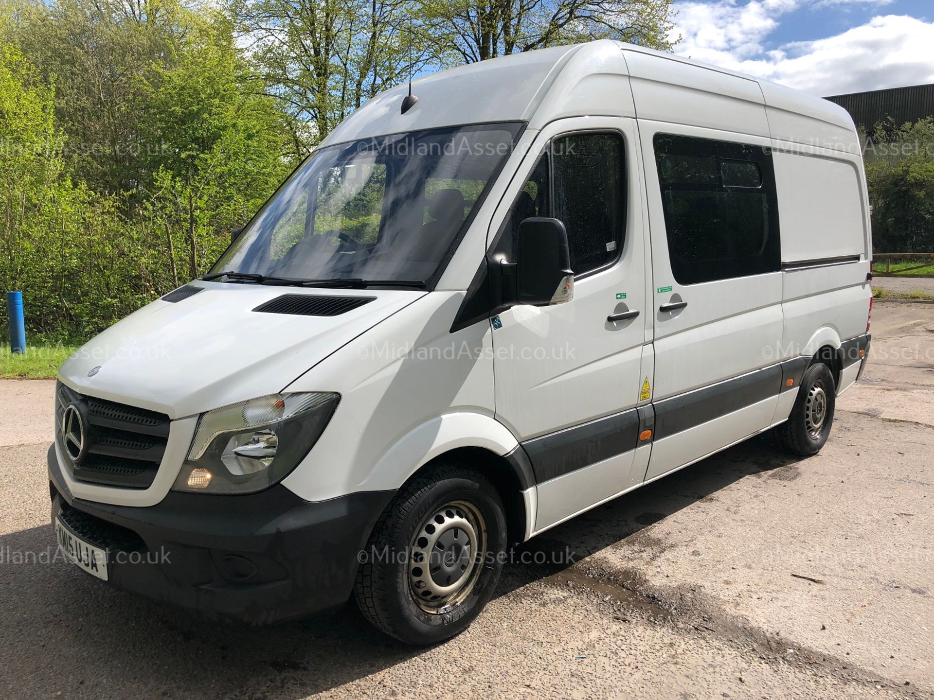 2015/15 REG MERCEDES-BENZ SPRINTER 313 CDI WHITE DIESEL 9 SEATER PANEL VAN, SHOWING 0 FORMER KEEPERS - Image 4 of 19