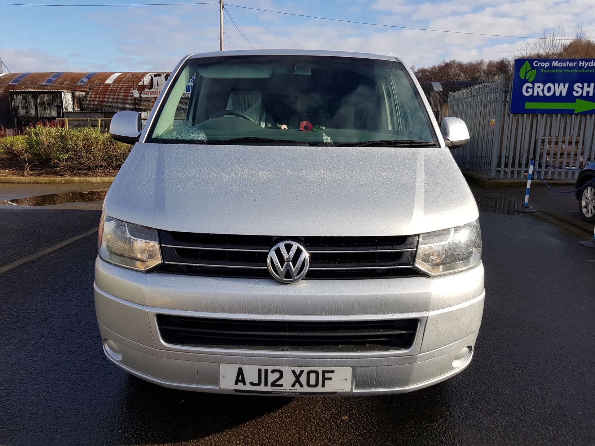 2012/12 REG VOLKSWAGEN TRANSPORTER T30 SE 140 TDI LW, SHOWING 1 FORMER KEEPER *NO VAT* - Image 2 of 21