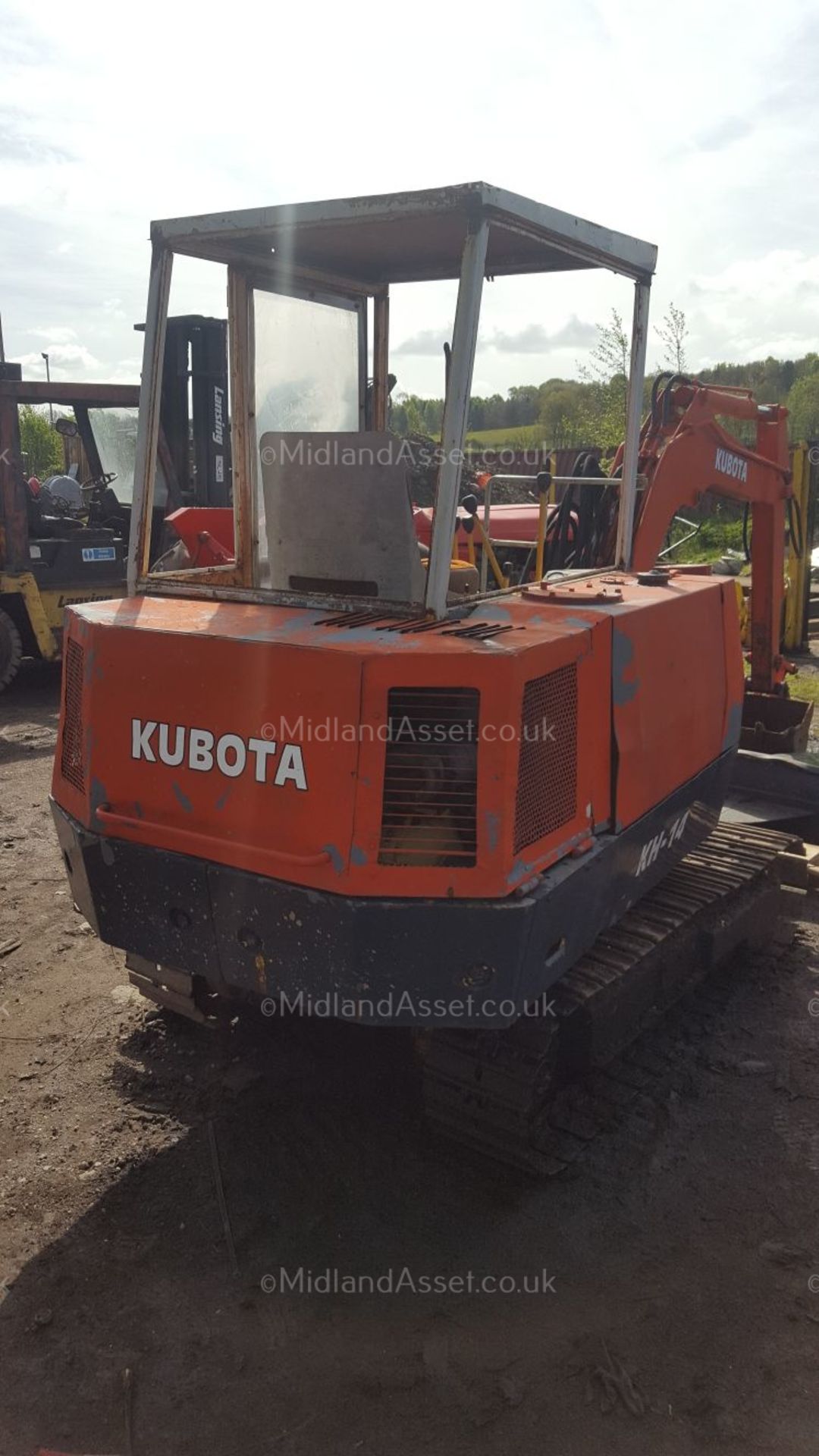 CIRCA 1990 KUBOTA KH14 3.5 TONNE TRACKED MINI DIGGER / EXCAVATOR, COMES WITH 2 BUCKETS *PLUS VAT* - Image 12 of 12