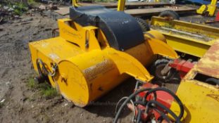 2011 EASTERN ATTACHMENTS RS220 SWEEPER, GOOD WORKING ORDER, RUNS OFF HYDRAULICS *PLUS VAT*