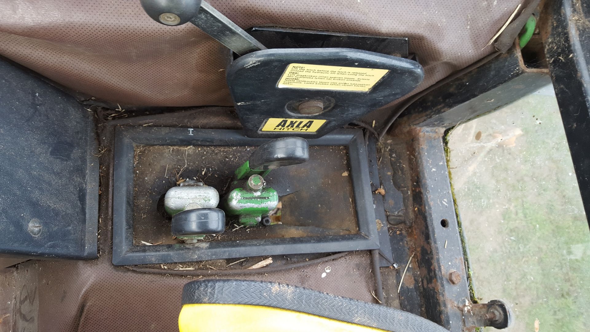 1993 JOHN DEERE 1950 4WD GREEN/YELLOW DIESEL AGRICULTURAL TRACTOR *PLUS VAT* - Image 12 of 13