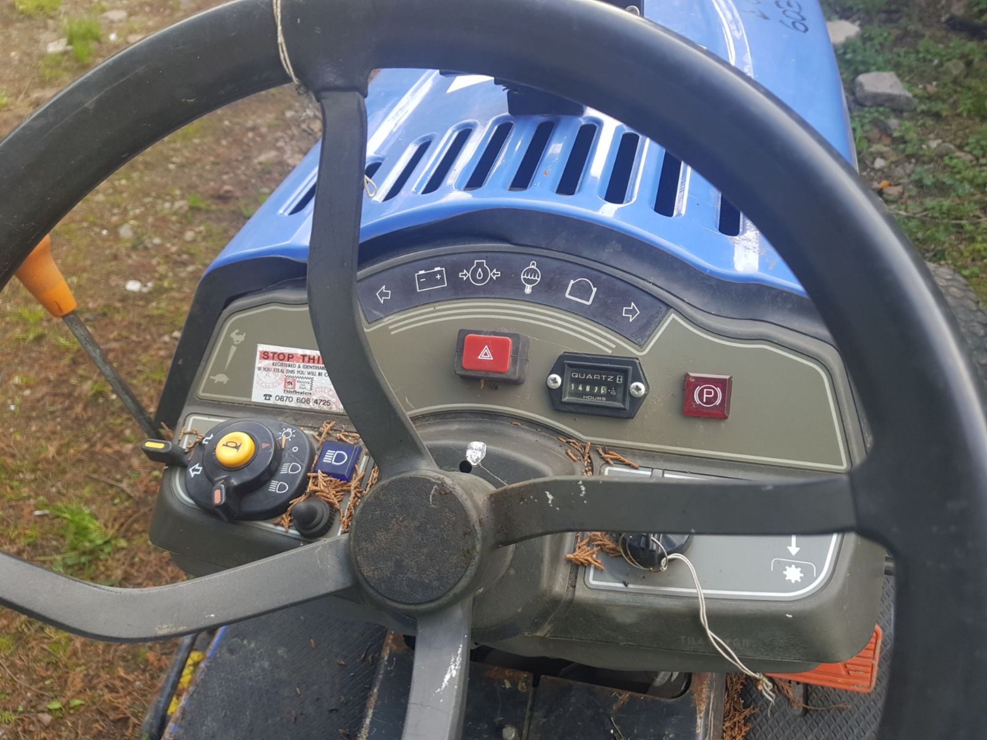 ISEKI SXG 22 RIDE ON LAWN MOWER WITH HIGH TIP REAR GRASS COLLECTOR *PLUS VAT* - Bild 8 aus 9