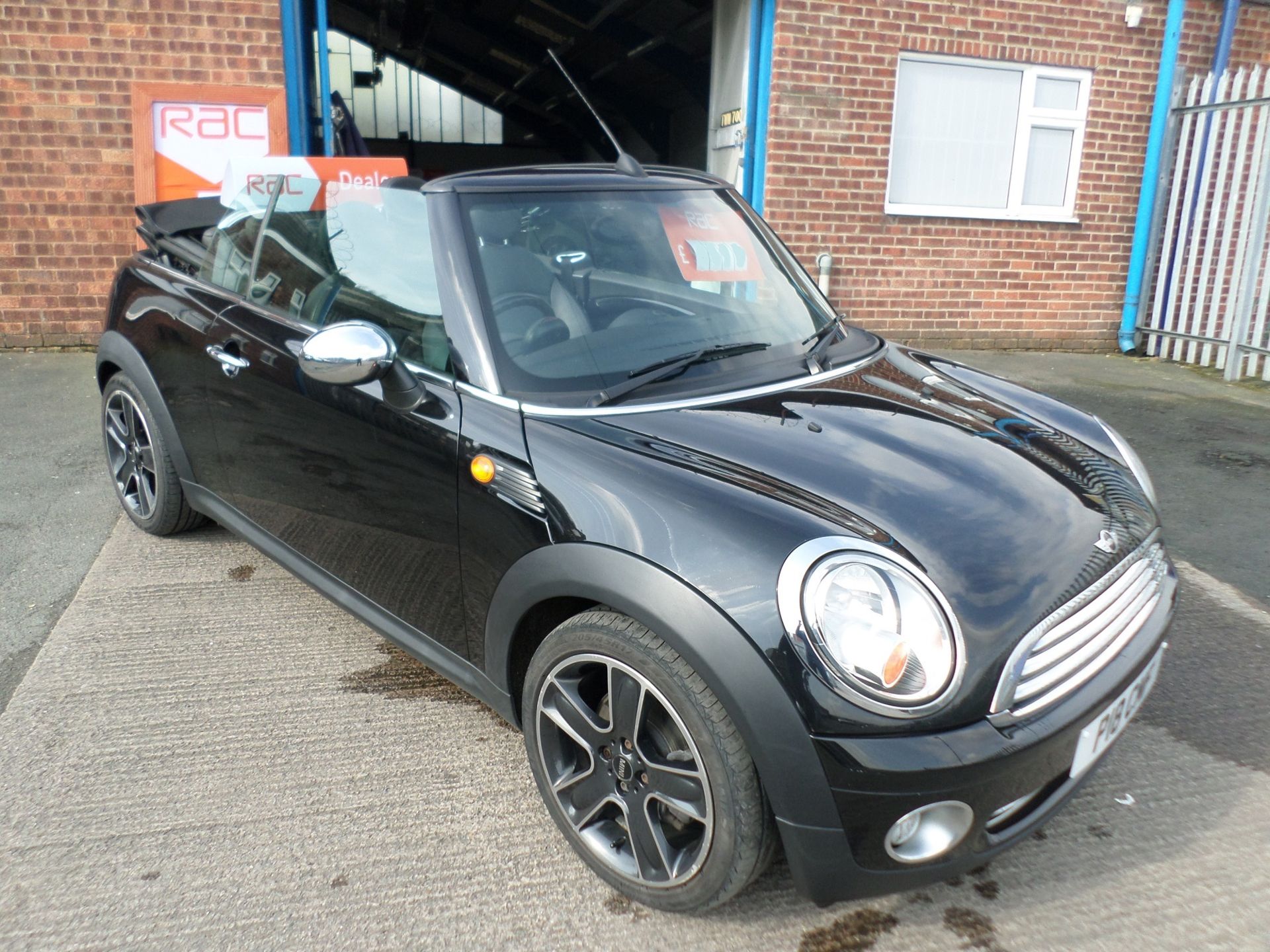 2009/59 REG MINI COOPER BLACK PETROL CONVERTIBLE, FULL SERVICE HISTORY *NO VAT*