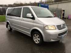 2009/59 REG VOLKSWAGEN TRANSPORTER SHUTTLE SE130 LWB SILVER DIESEL 9 SEATER MPV *NO VAT*