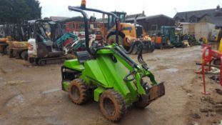 2004 AVANT MULTI PLUS MINI LOADER, COMES WITH FORKS *PLUS VAT*